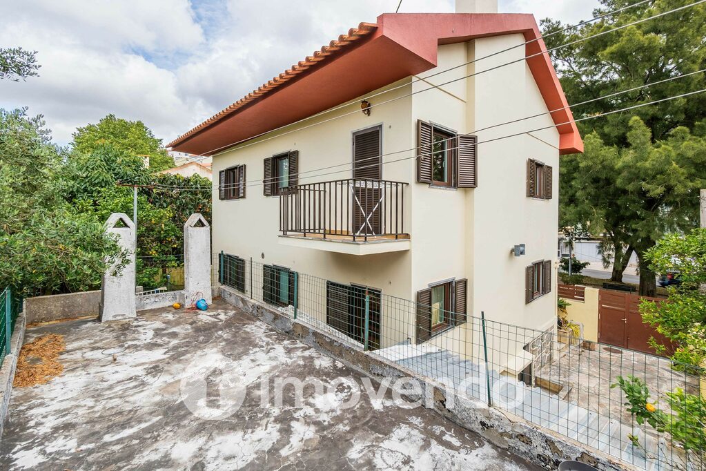Moradia T4 em Sintra, Lisboa com 200 m<sup>2</sup> por 410.000