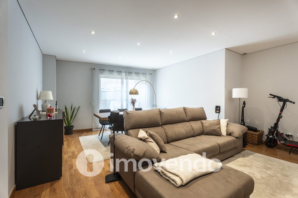 Apartamento T2 em Gondomar, Rio Tinto com 103 m<sup>2</sup> por 295.000