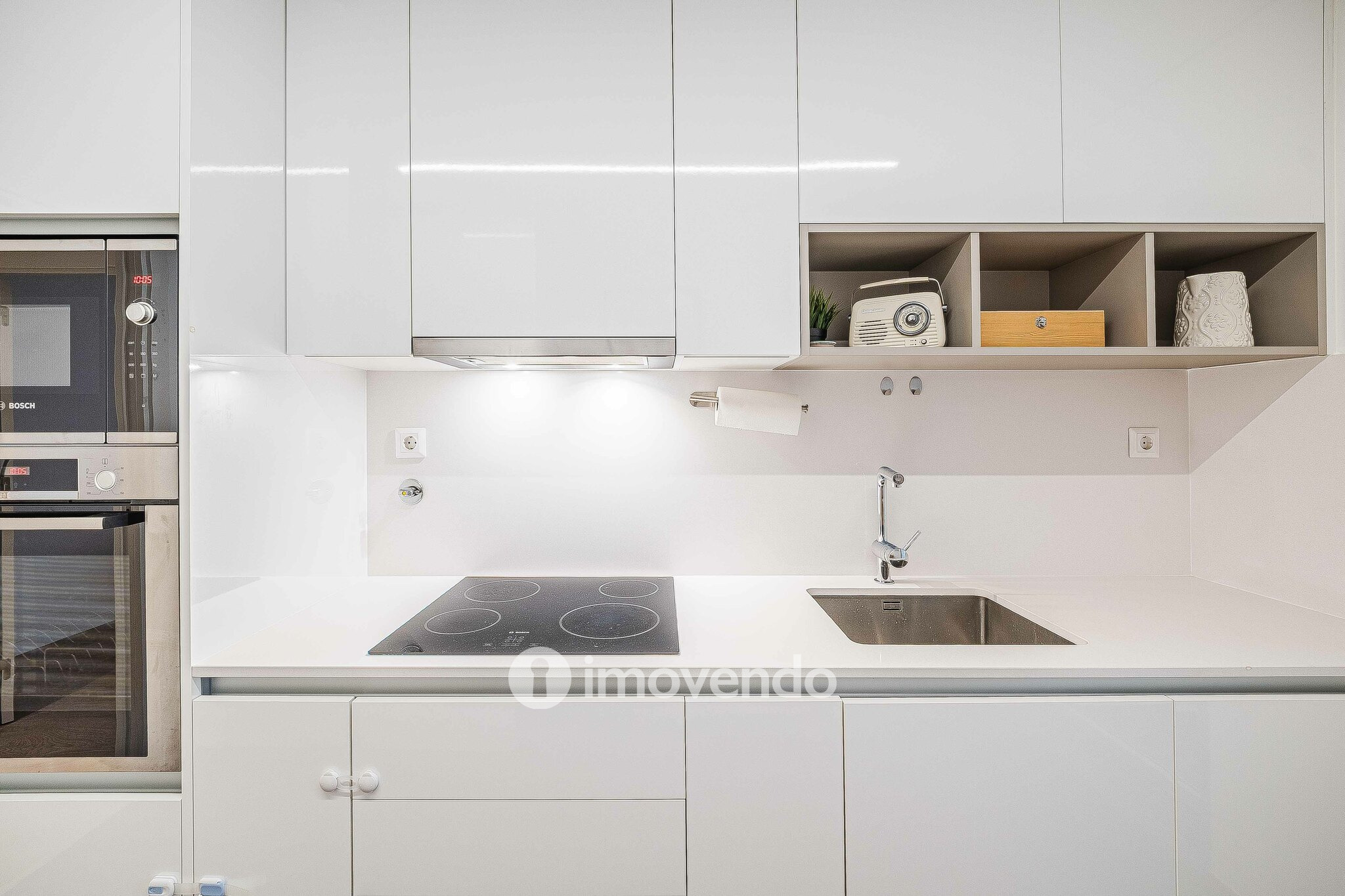 Apartamento T2 moderno, com estacionamento, na Alta de Lisboa