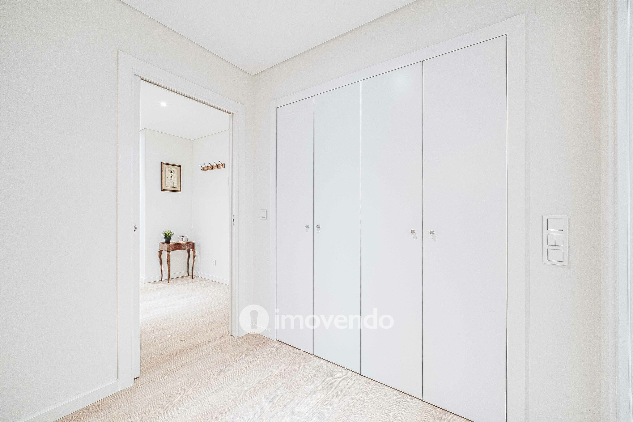 Apartamento T2 moderno, com estacionamento, na Alta de Lisboa