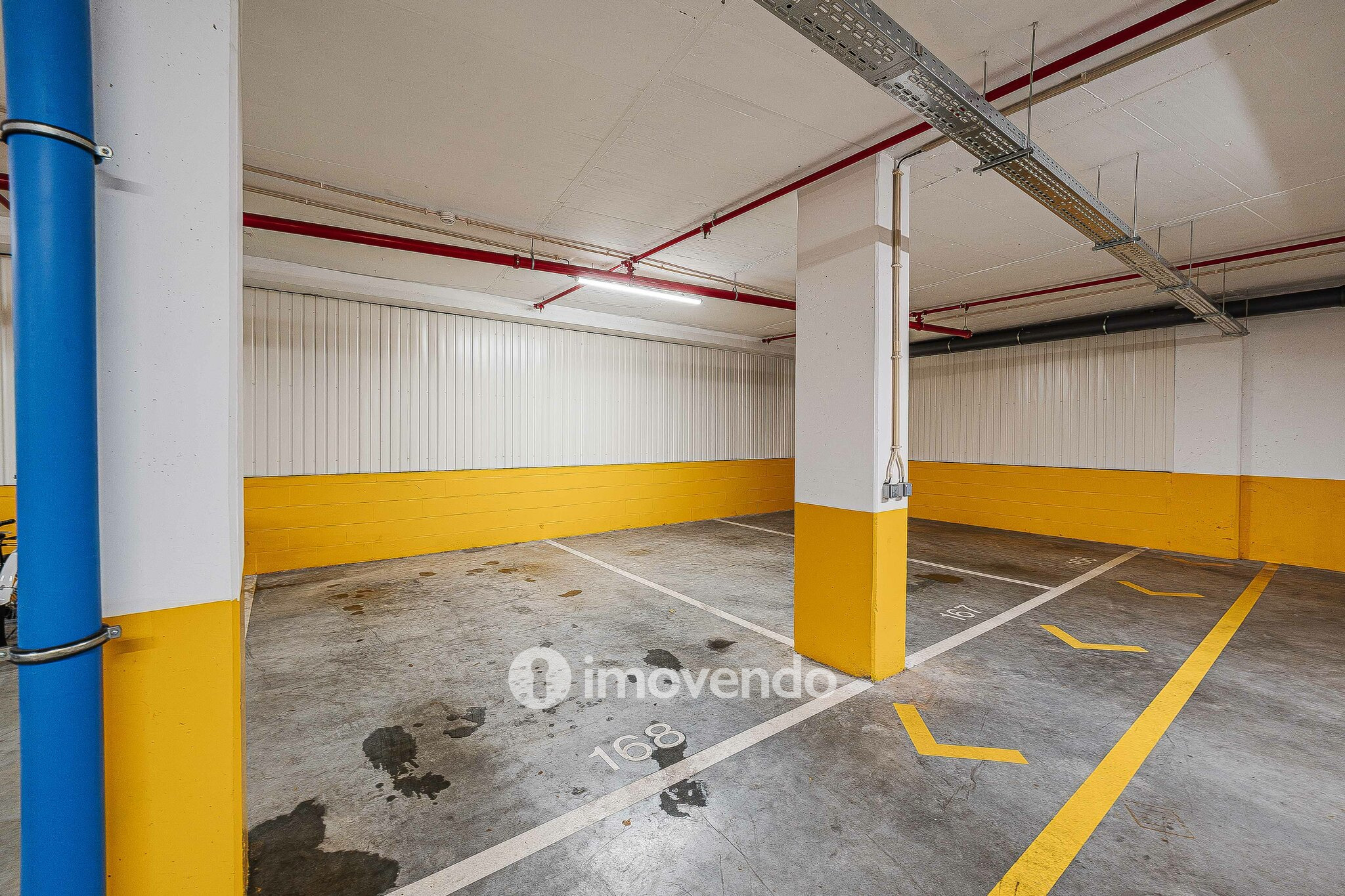 Apartamento T2 moderno, com estacionamento, na Alta de Lisboa