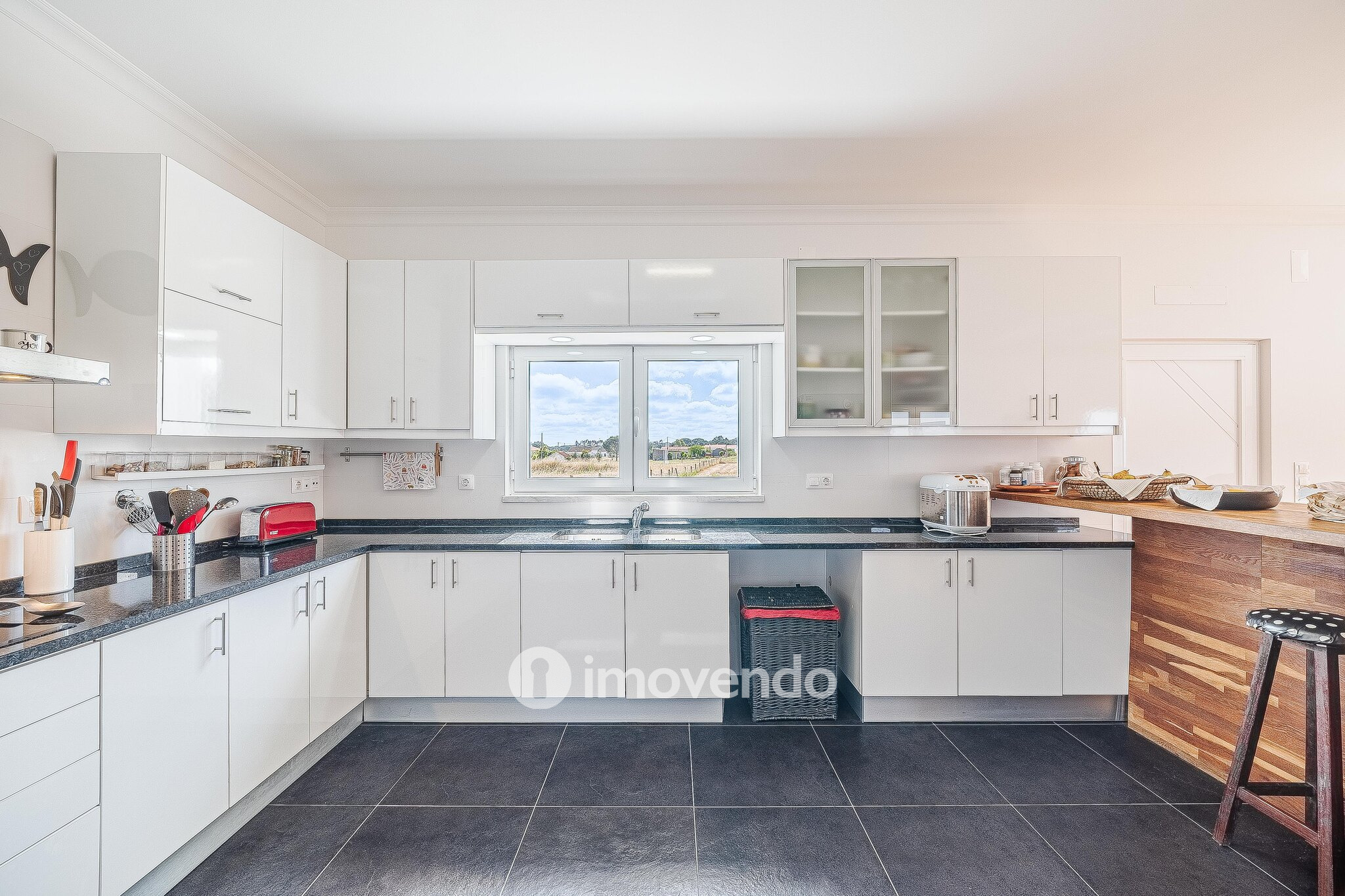 Moradia T4 incrível, com terreno de 4.200m², no Rebocho, Coruche