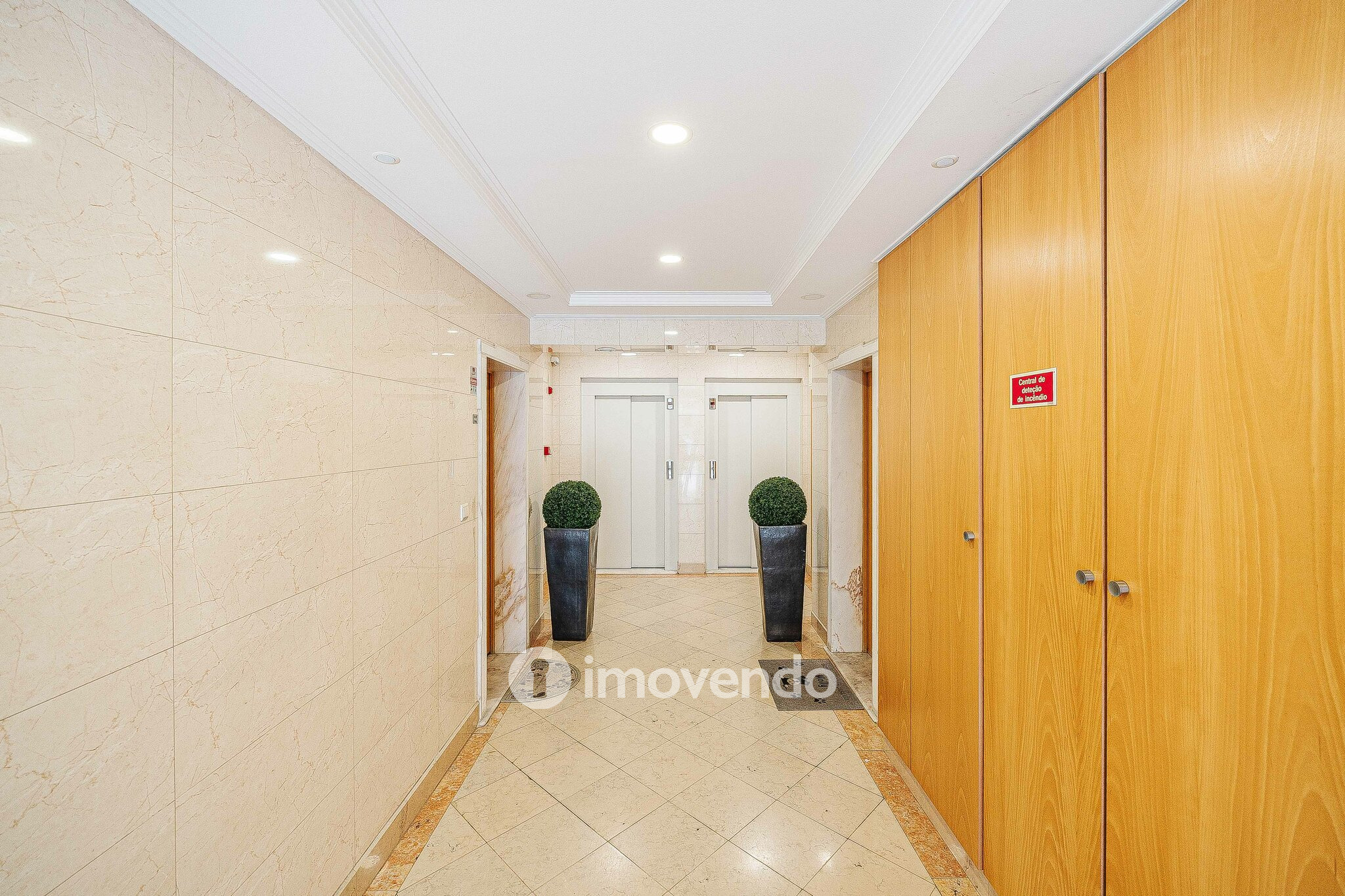 Apartamento T3 exclusivo, com garagem,  nas Colinas do Cruzeiro