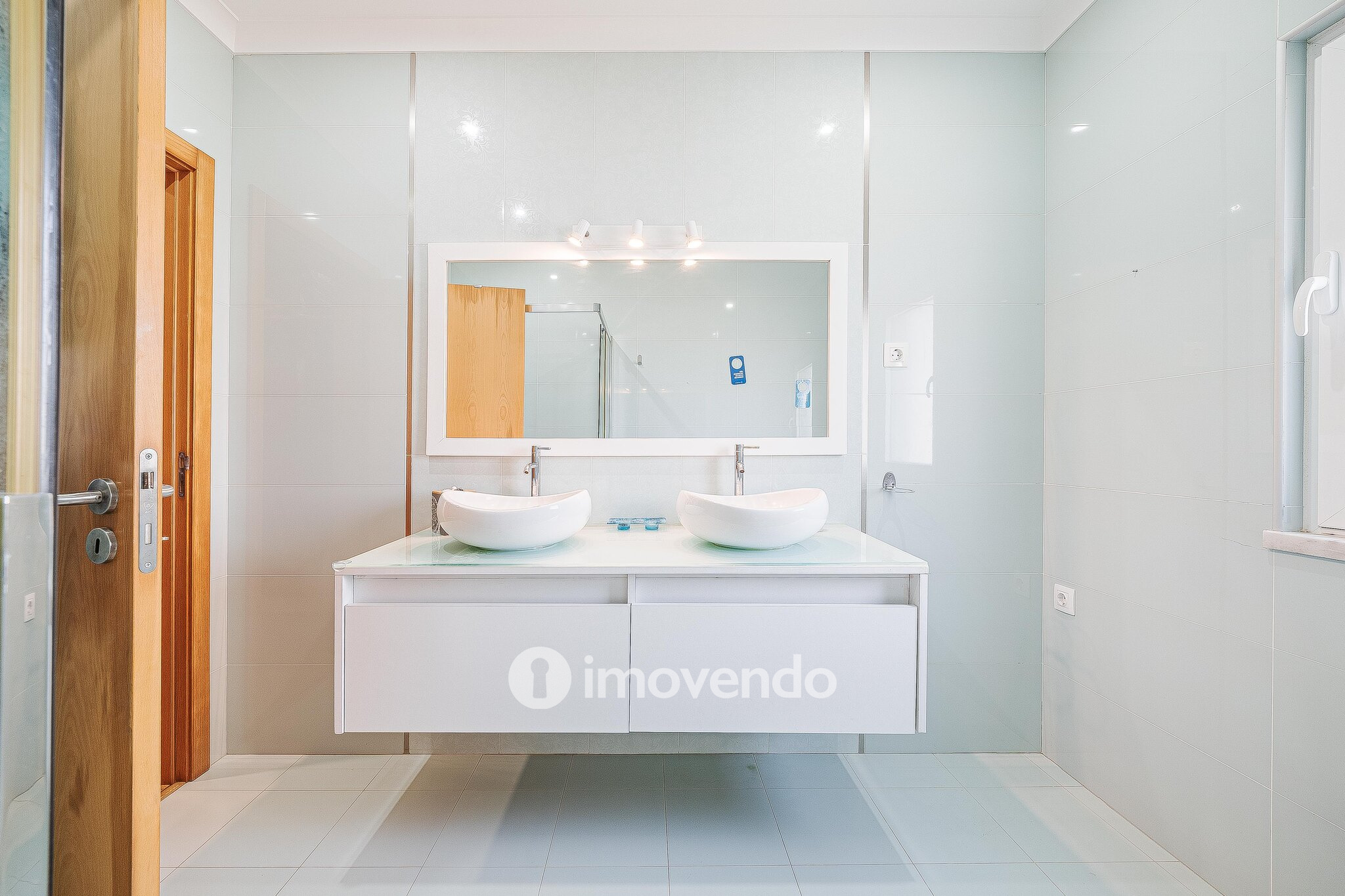 Moradia T4 incrível, com terreno de 4.200m², no Rebocho, Coruche