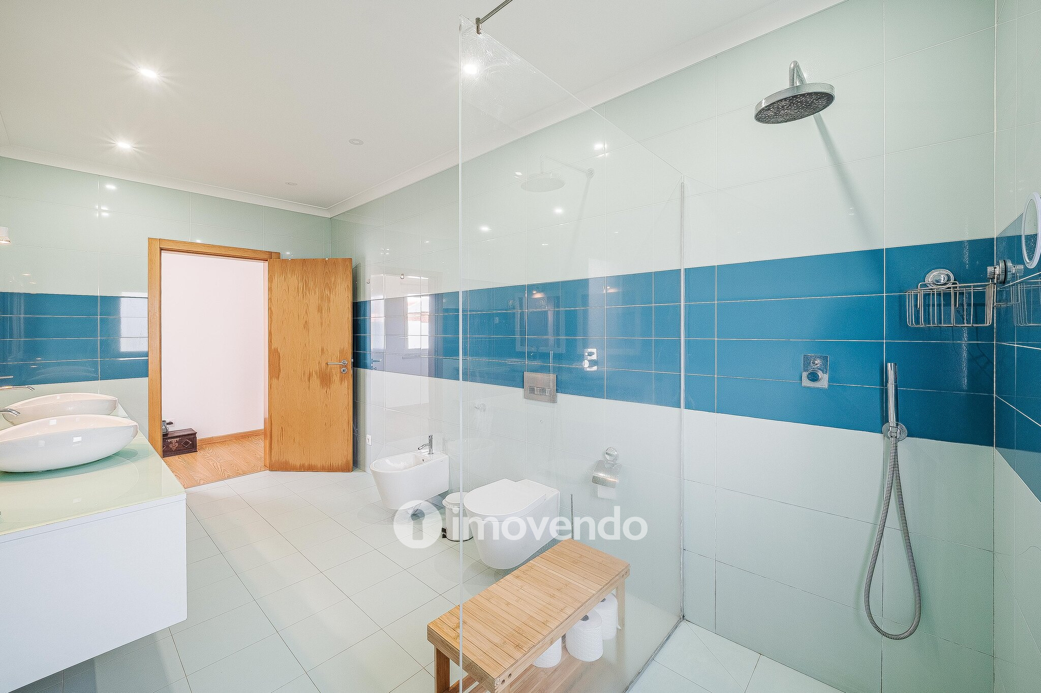 Moradia T4 incrível, com terreno de 4.200m², no Rebocho, Coruche