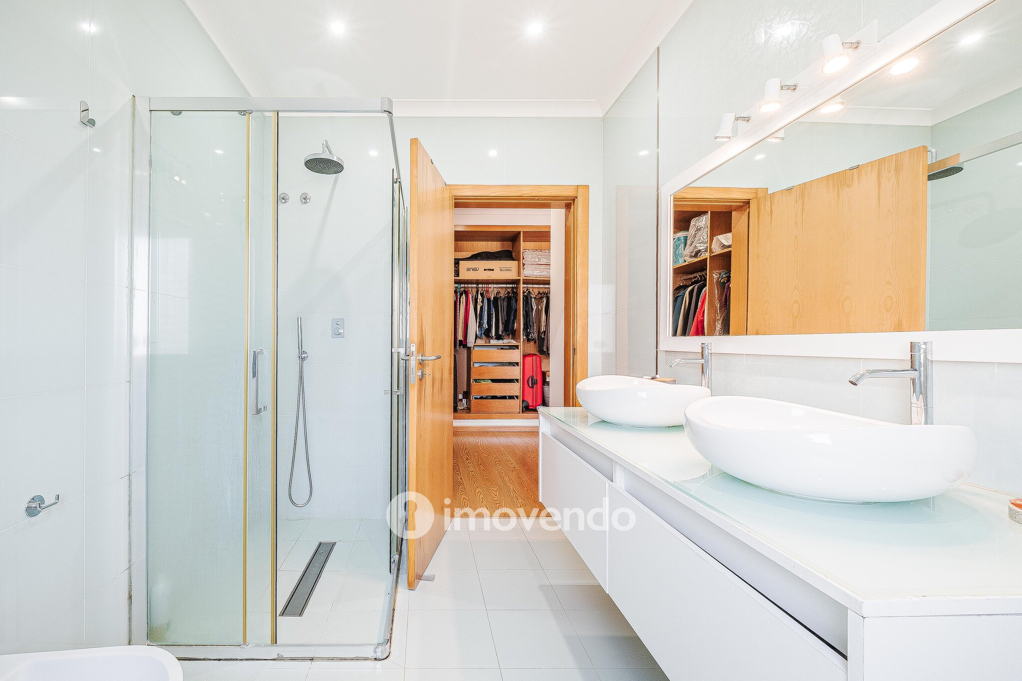 Moradia T4 incrível, com terreno de 4.200m², no Rebocho, Coruche