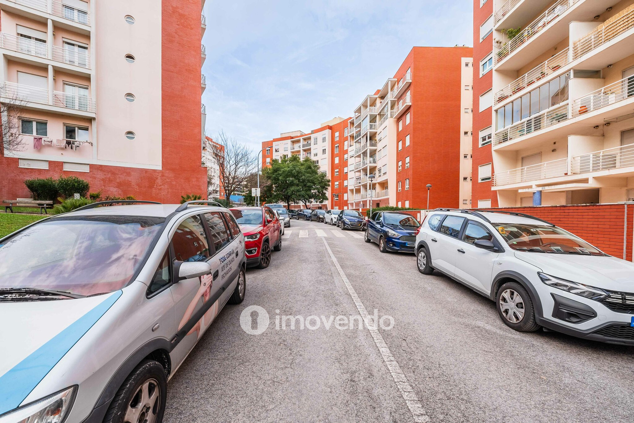 Apartamento T3 exclusivo, com garagem,  nas Colinas do Cruzeiro