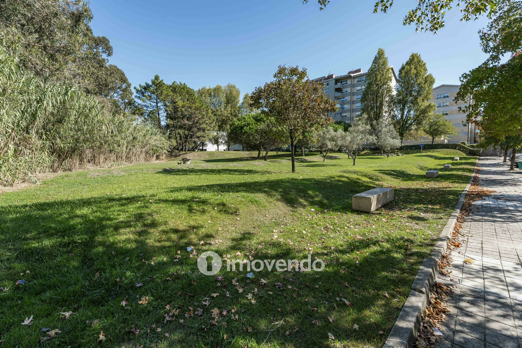 Apartamento T3 moderno, com estacionamento, na Foz do Douro