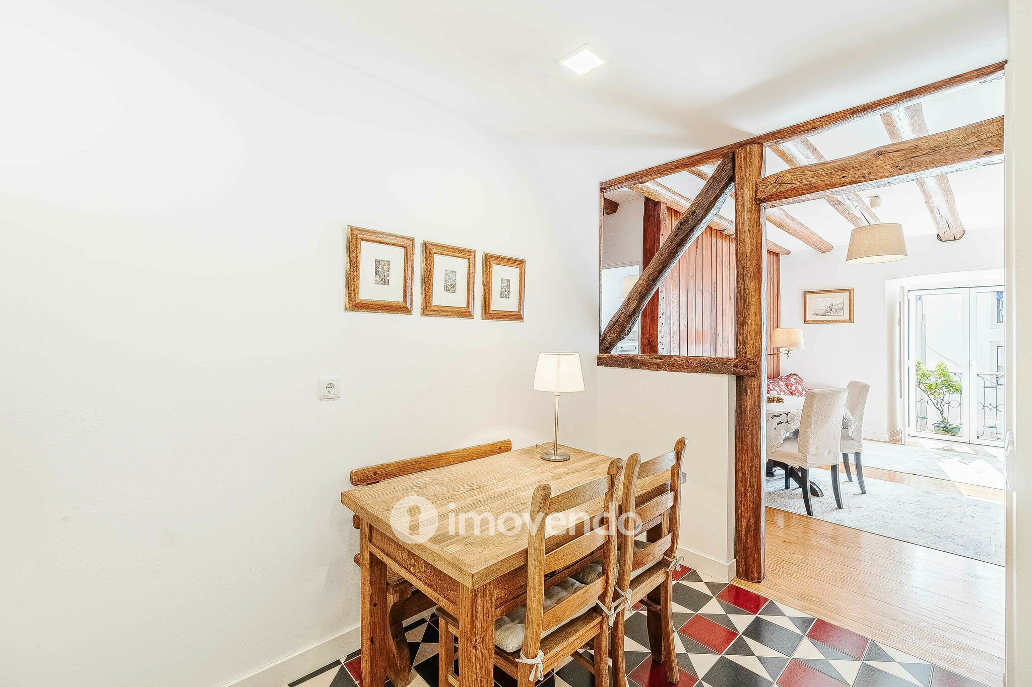 Apartamento T2 remodelado, no coração de Lisboa, em Alfama