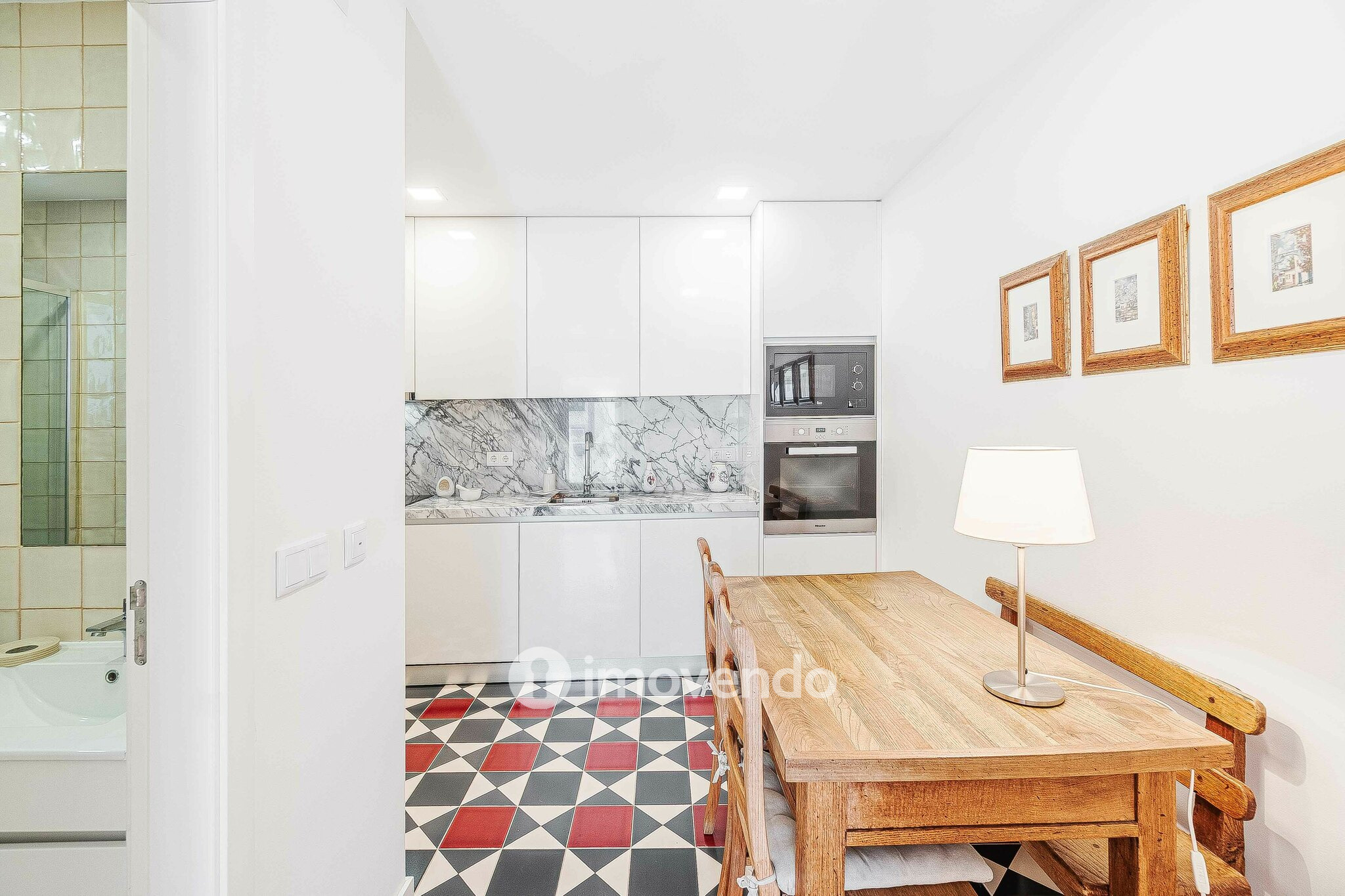 Apartamento T2 remodelado, no coração de Lisboa, em Alfama