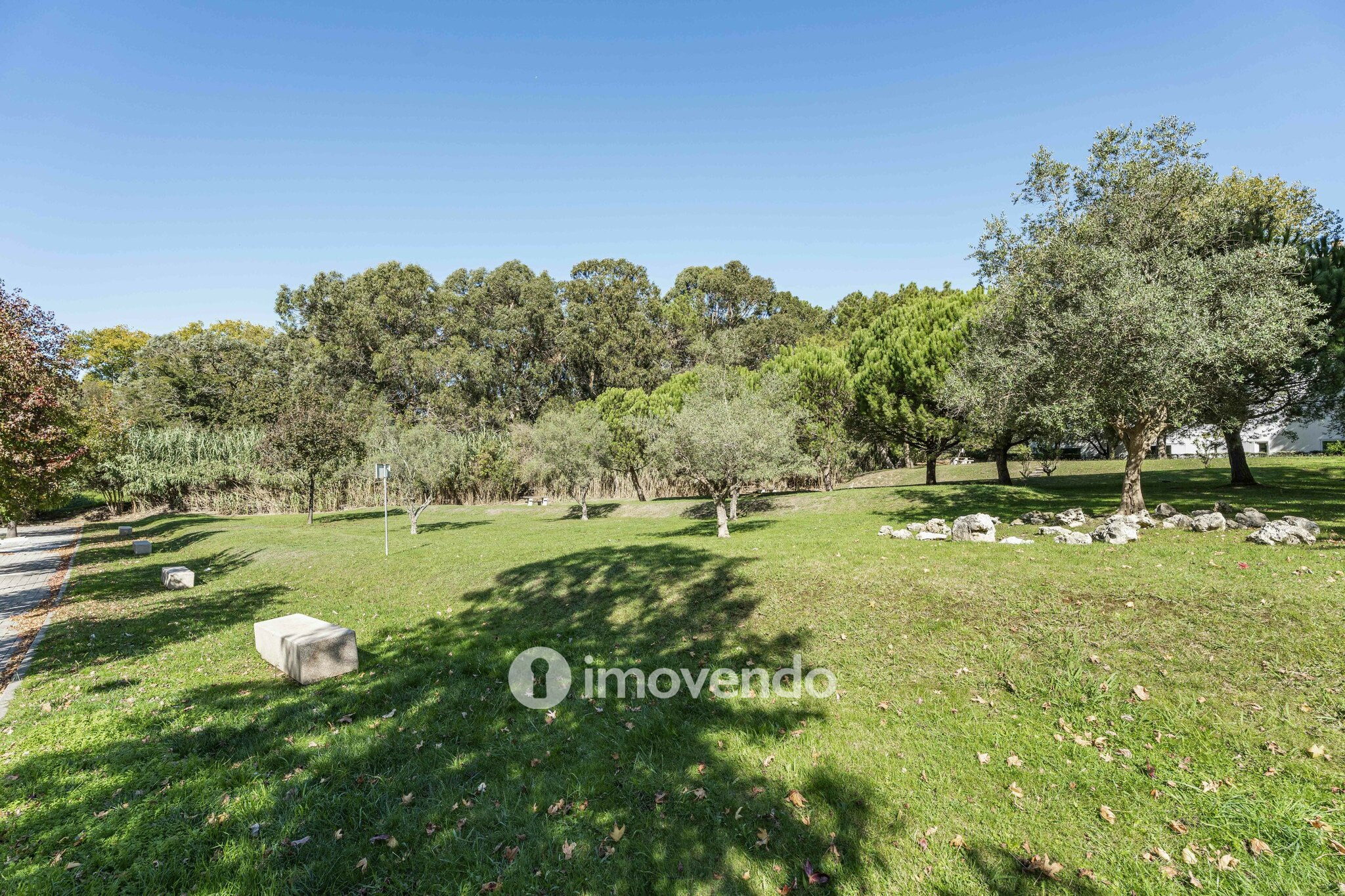 Apartamento T3 moderno, com estacionamento, na Foz do Douro