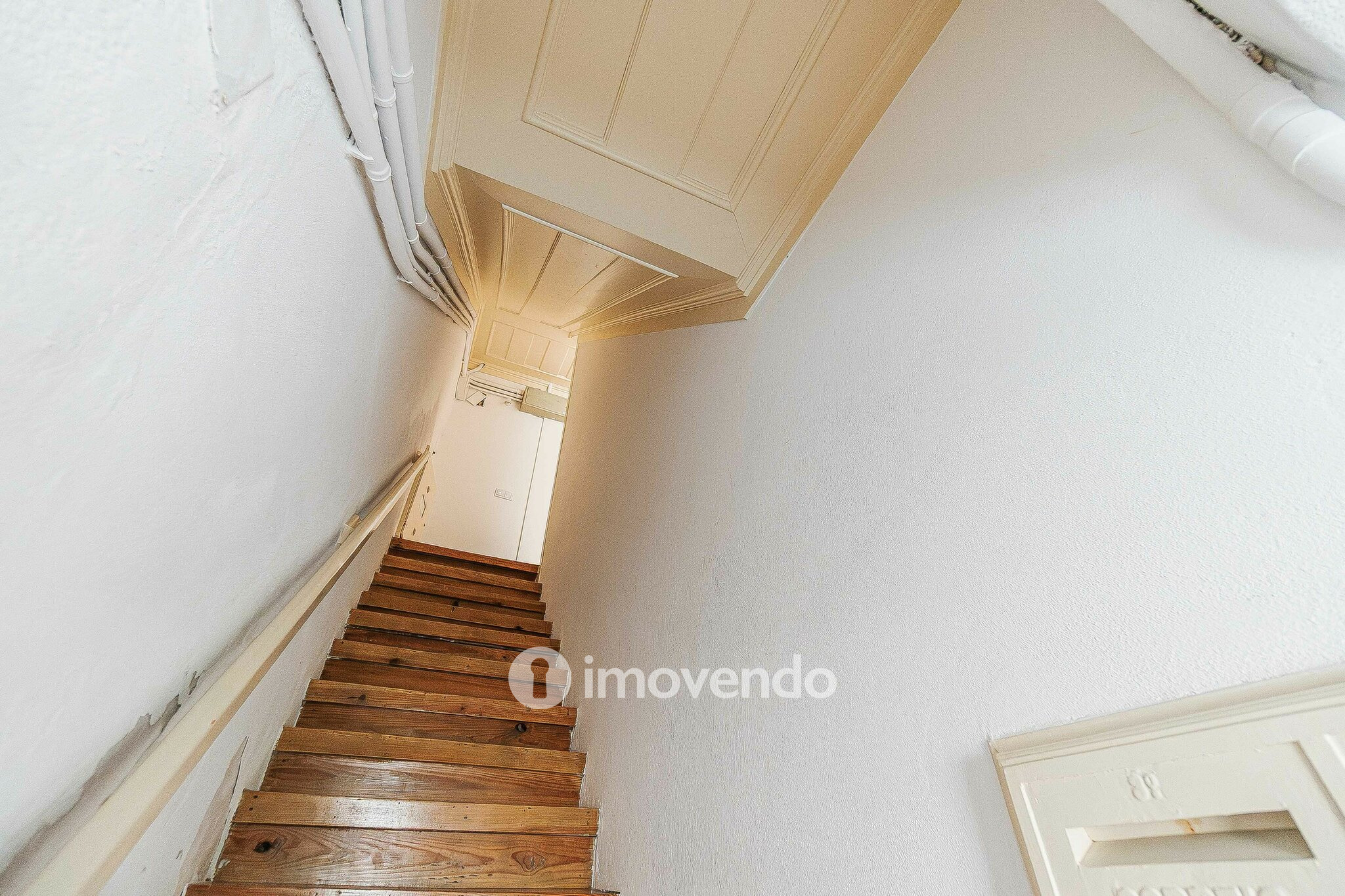 Apartamento T2 remodelado, no coração de Lisboa, em Alfama