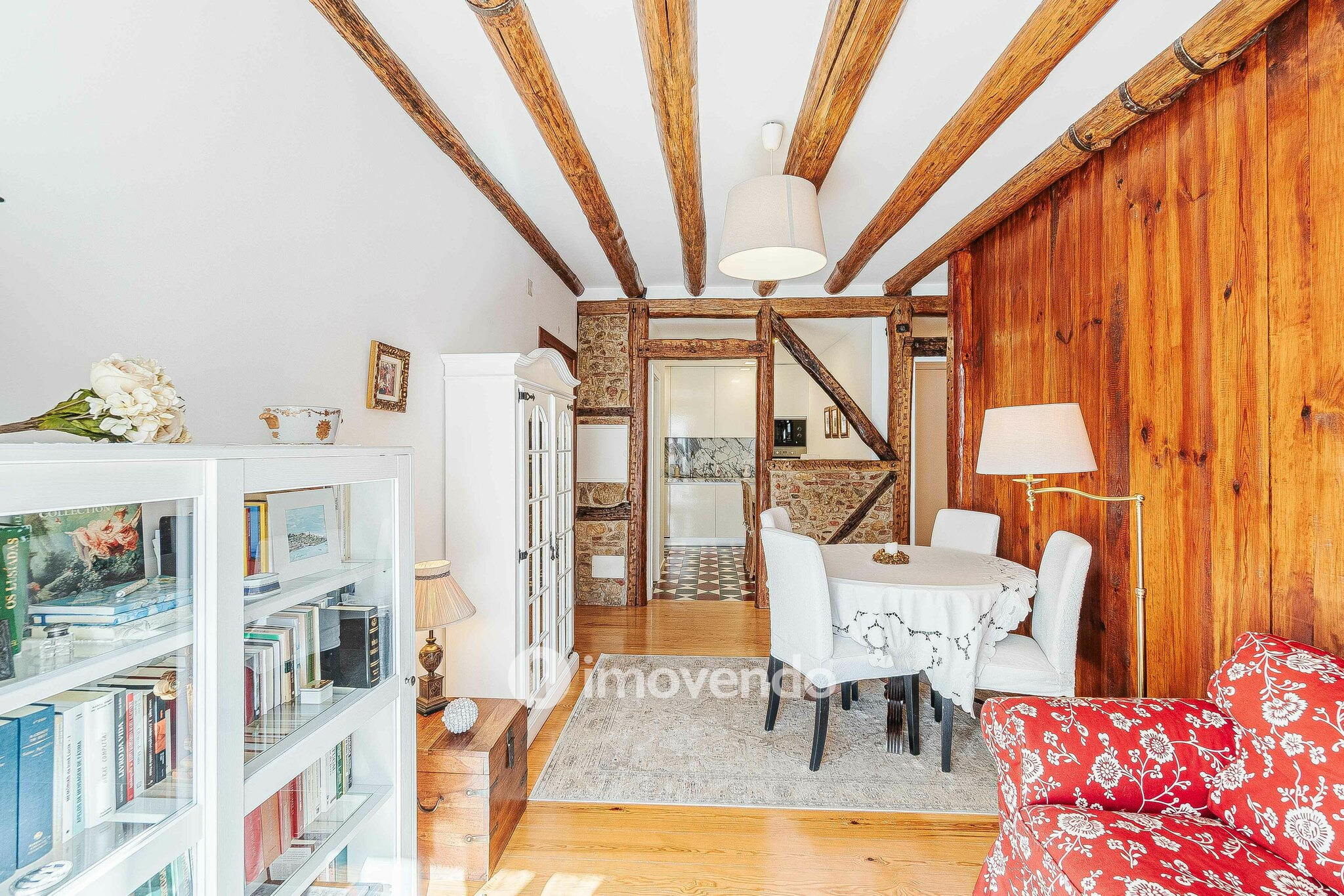 Apartamento T2 remodelado, no coração de Lisboa, em Alfama