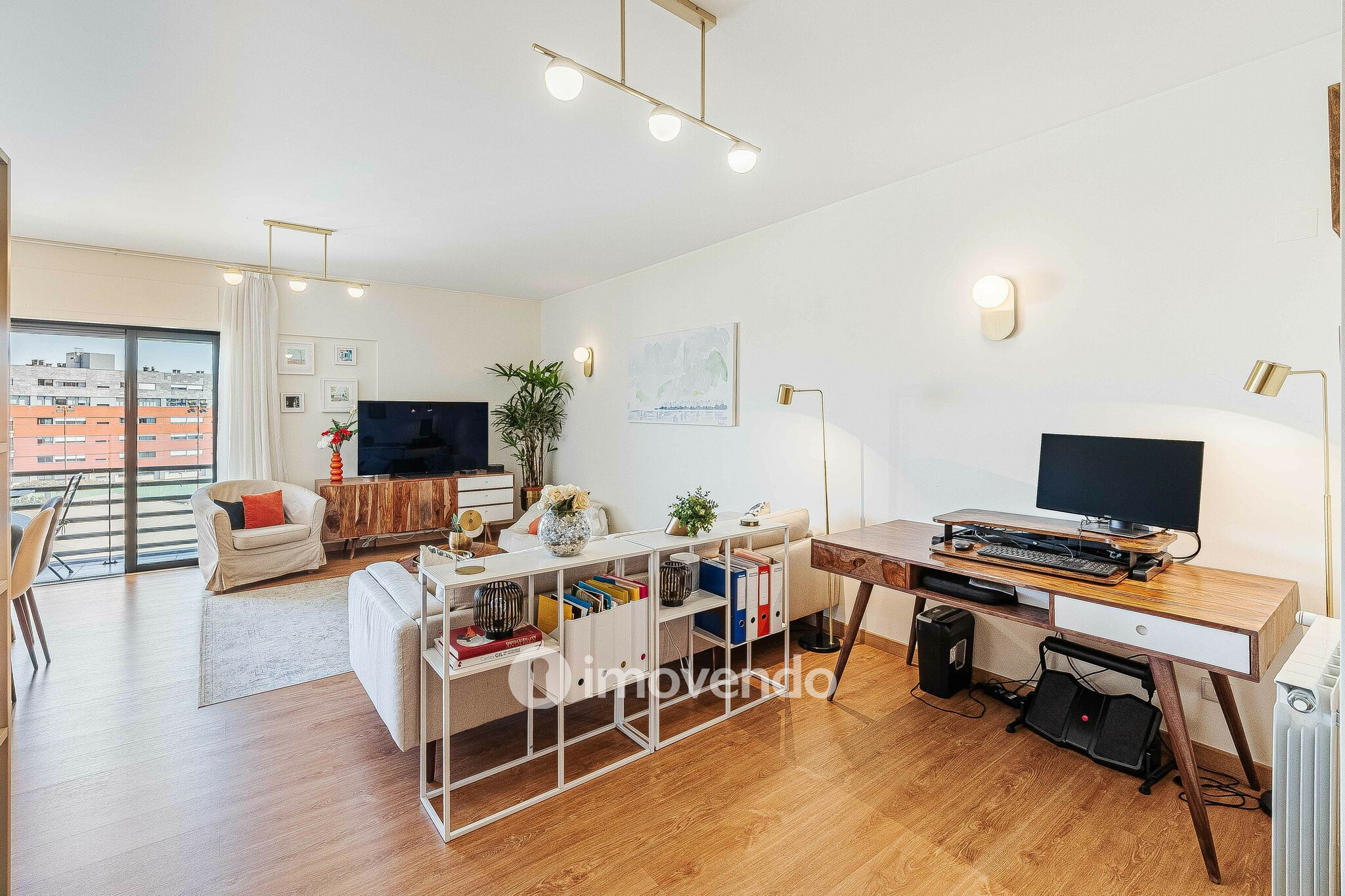 Apartamento T3 com estacionamento no Parque das Nações