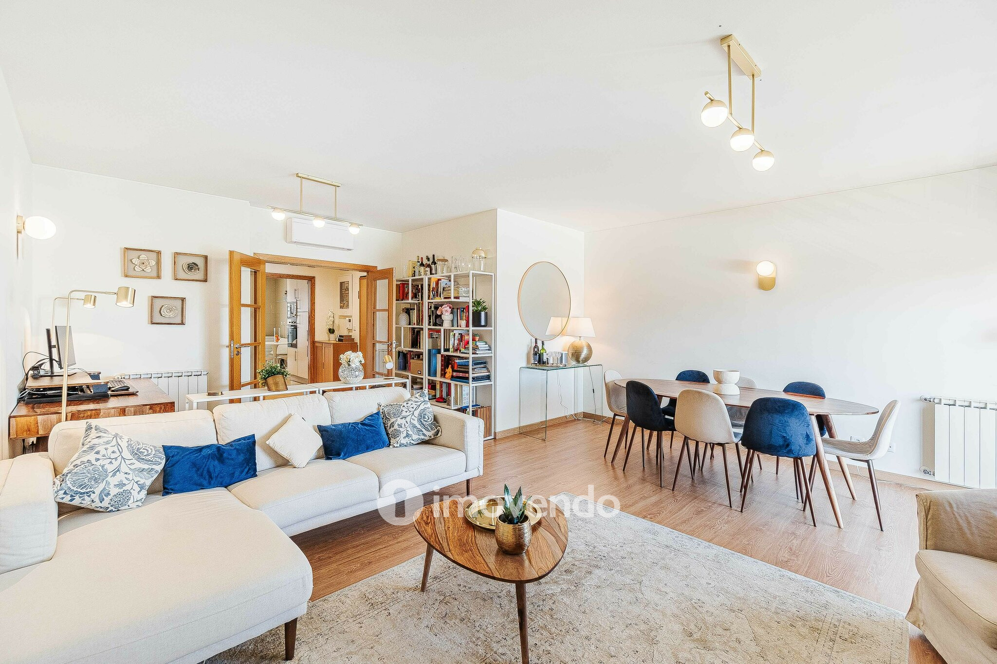 Apartamento T3 com estacionamento no Parque das Nações