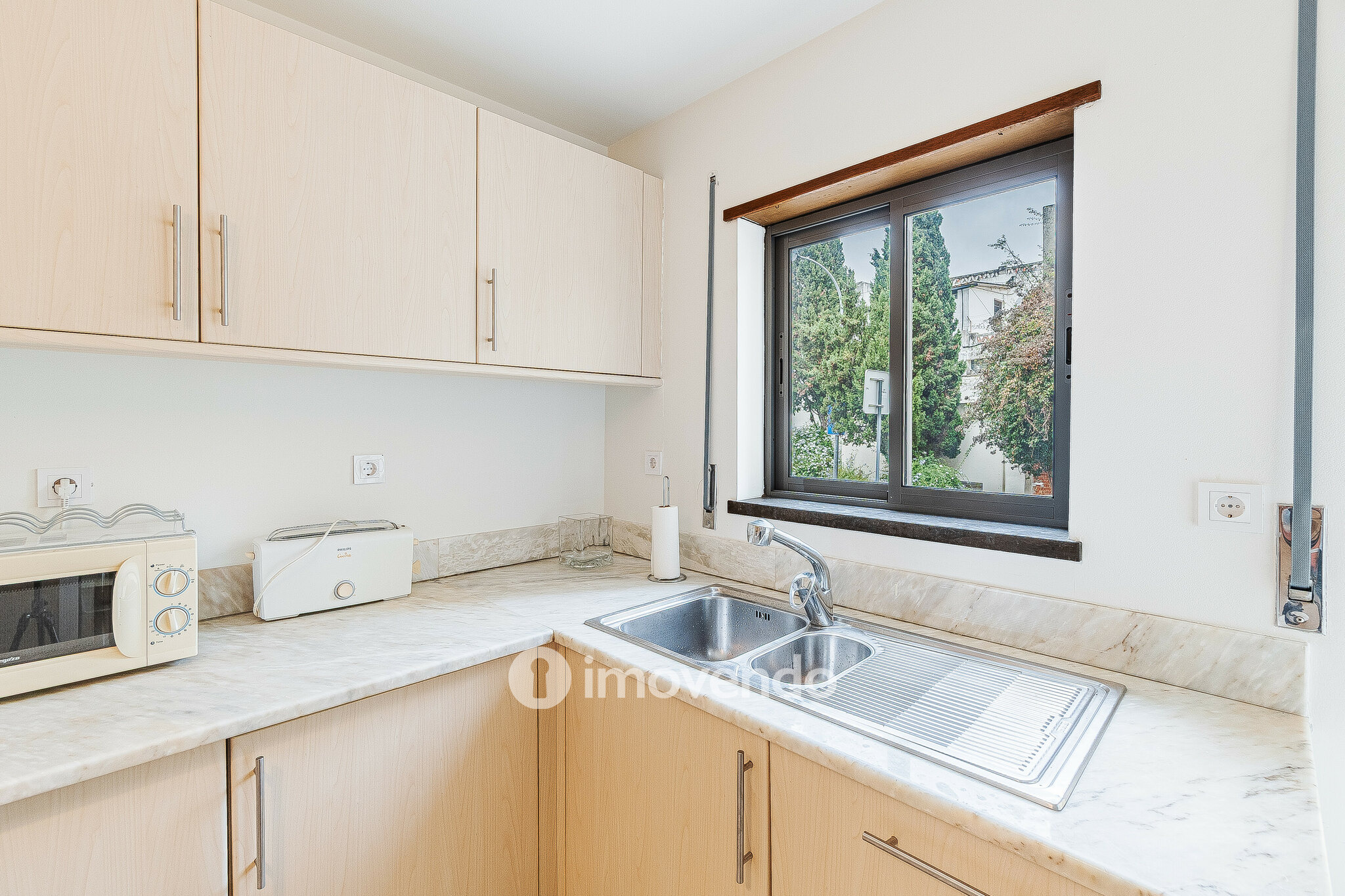 Apartamento T1 com estacionamento em Belém