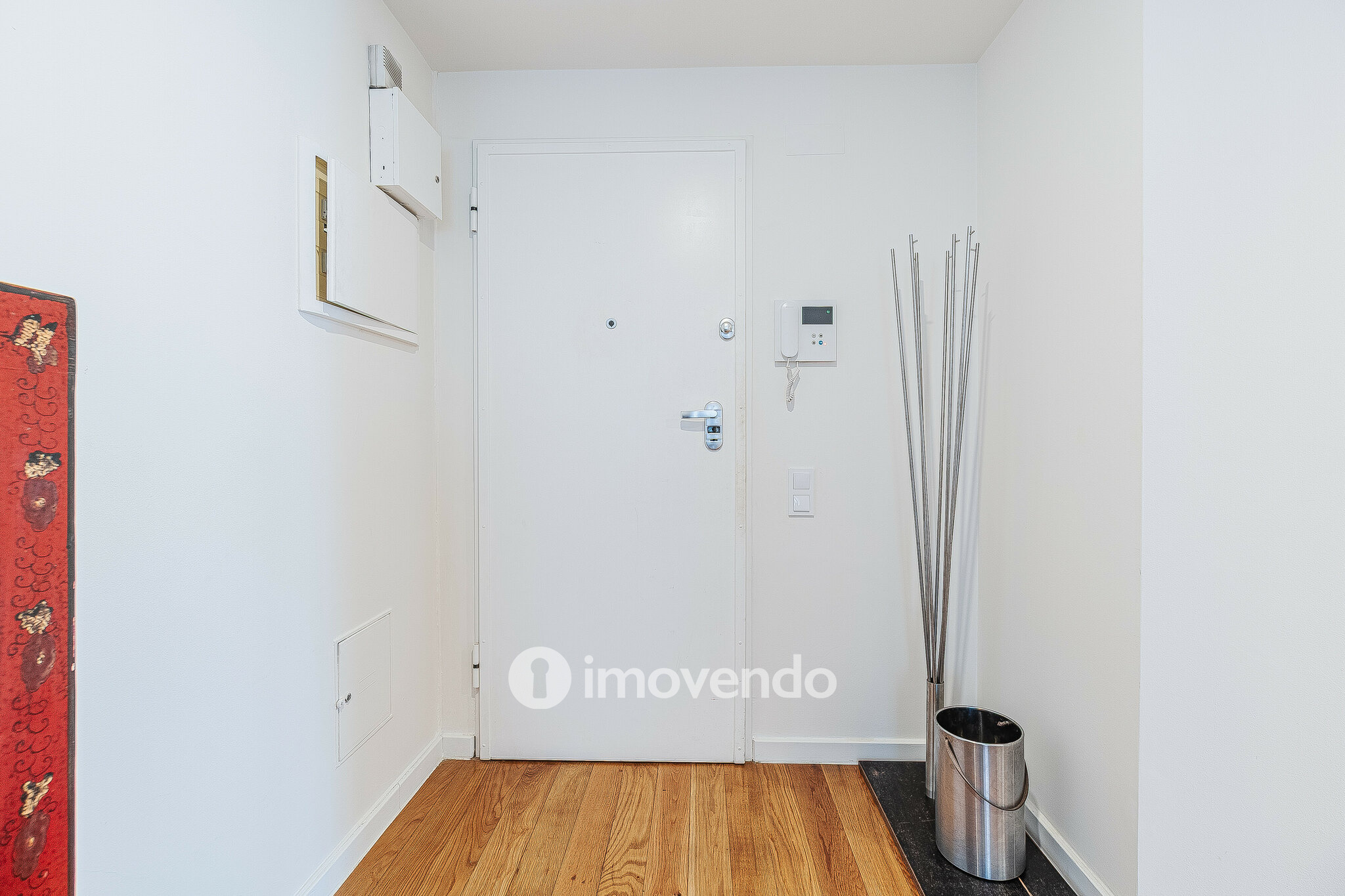 Apartamento T1 com estacionamento em Belém