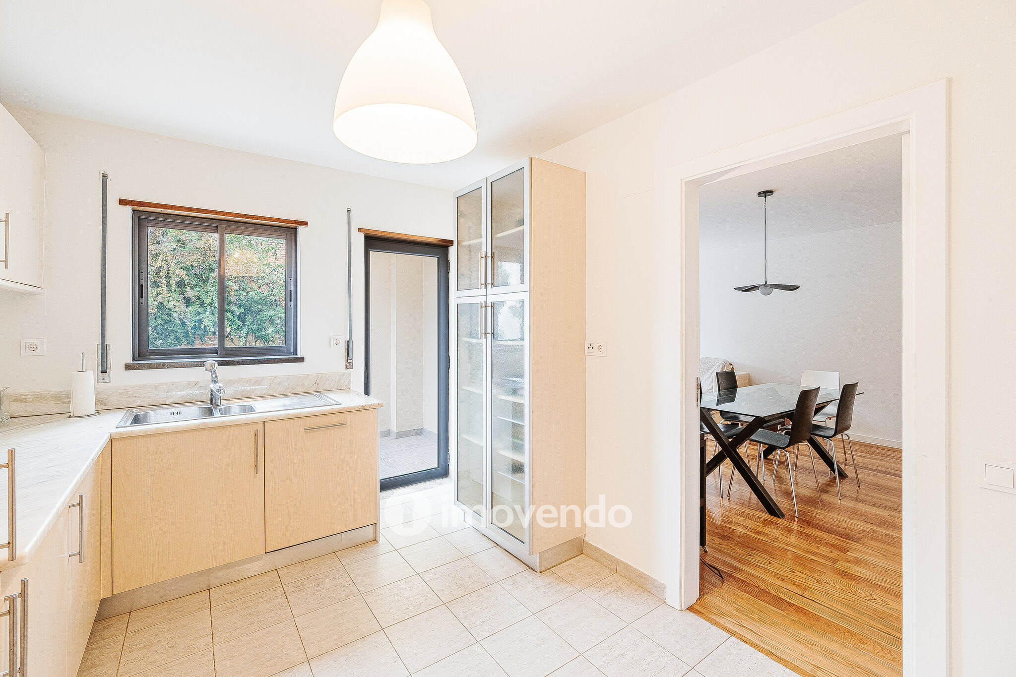 Apartamento T1 com estacionamento em Belém