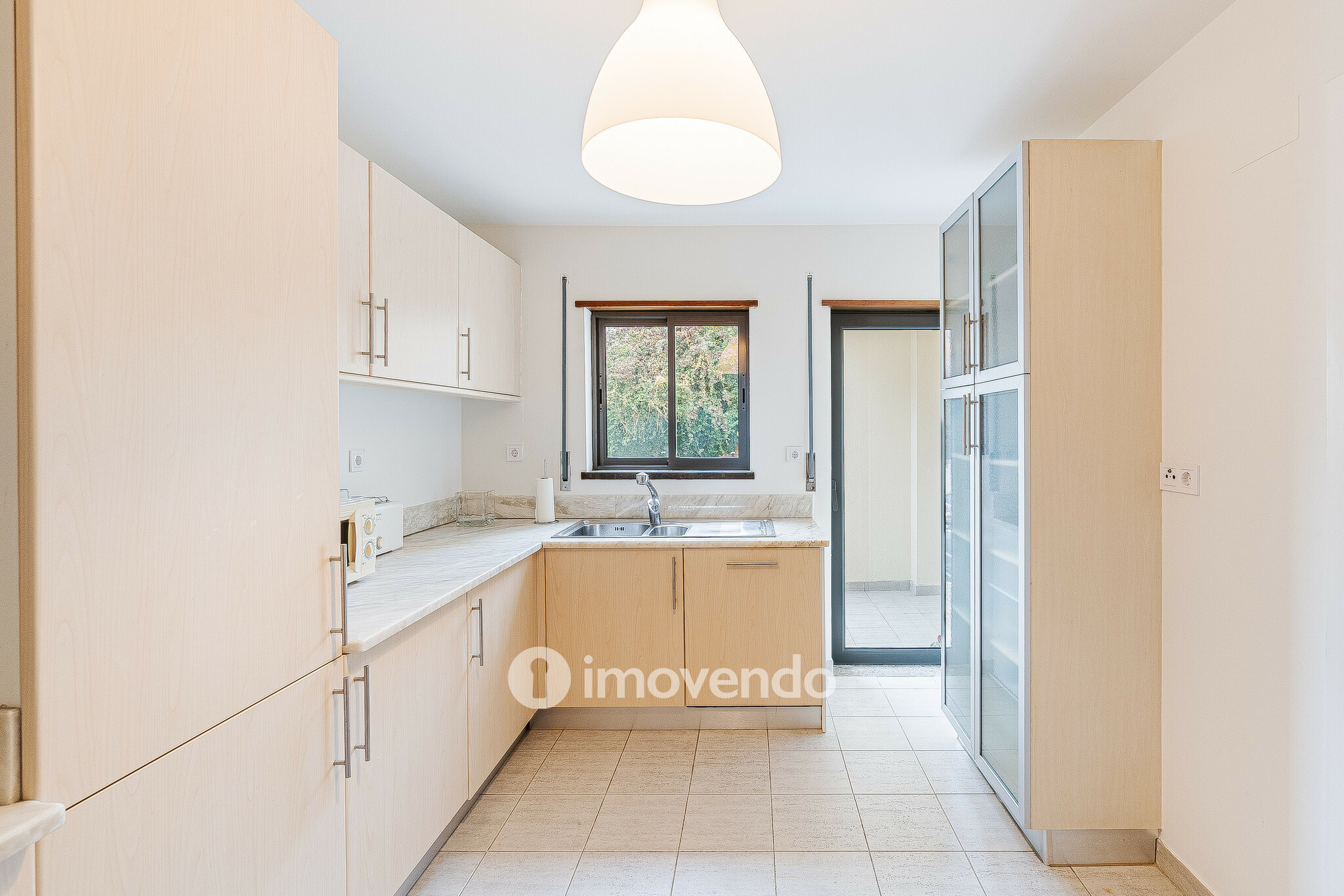 Apartamento T1 com estacionamento em Belém