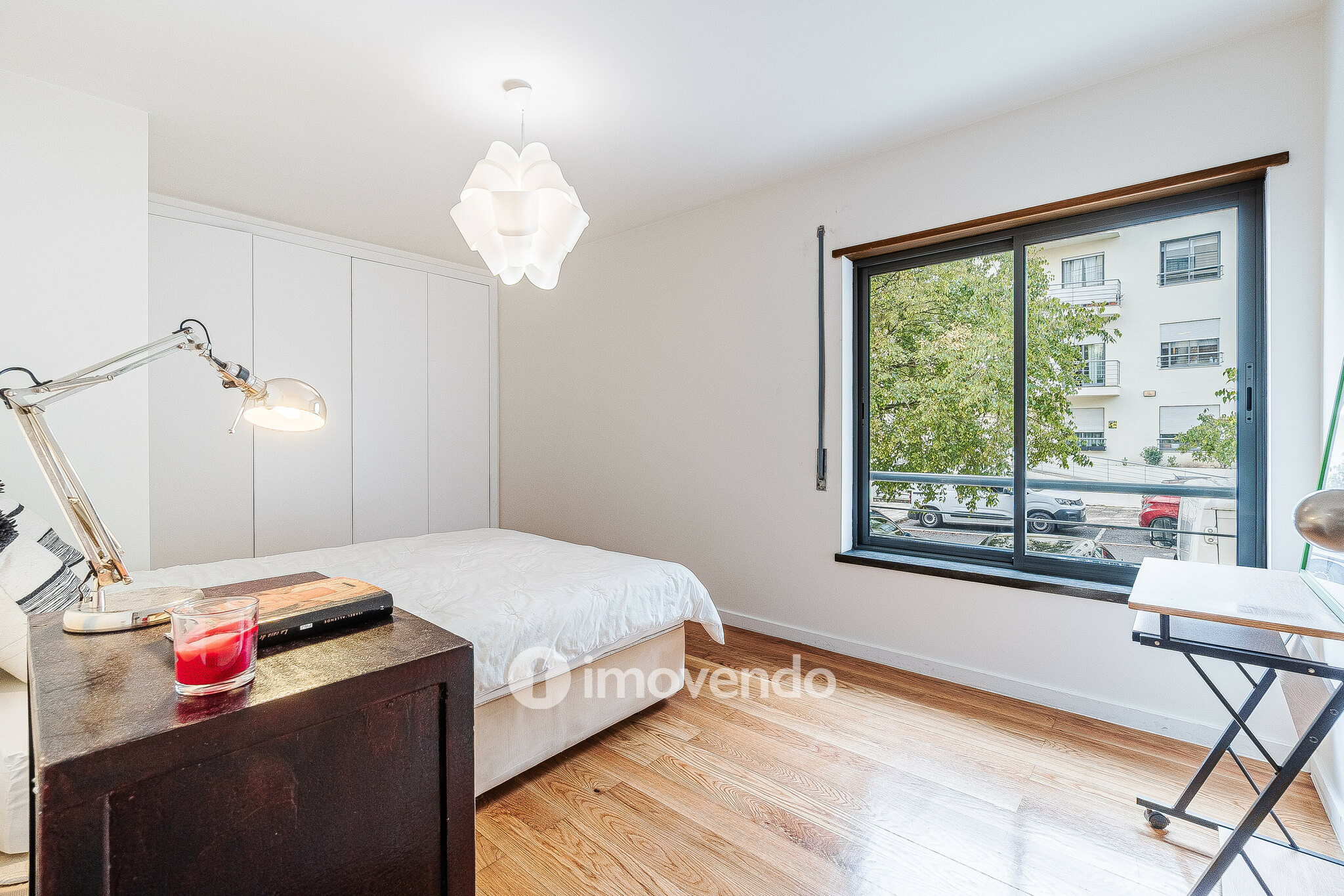 Apartamento T1 com estacionamento em Belém