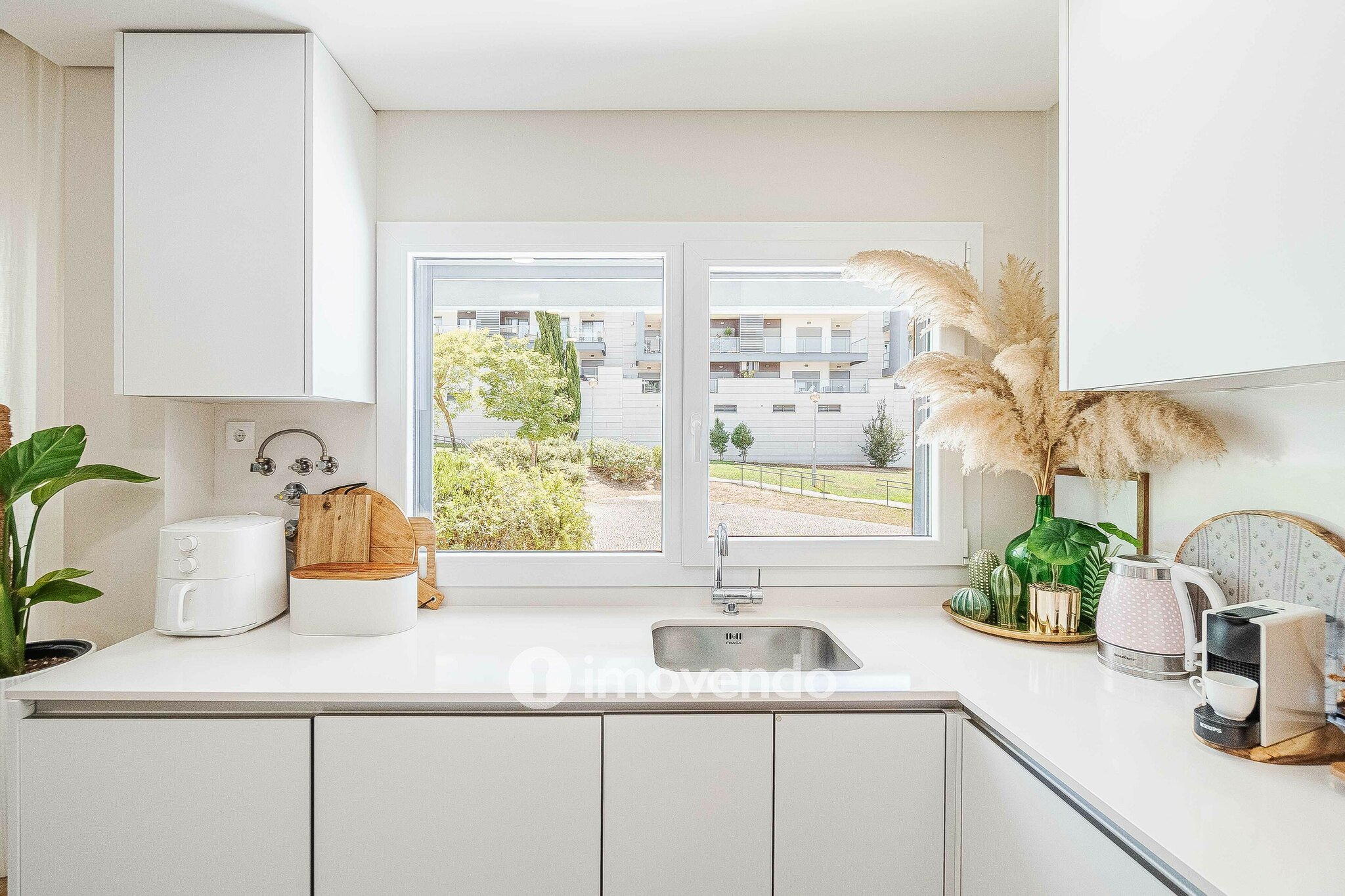 Apartamento T2+1 moderno, próximo da praia, na Charneca da Caparica