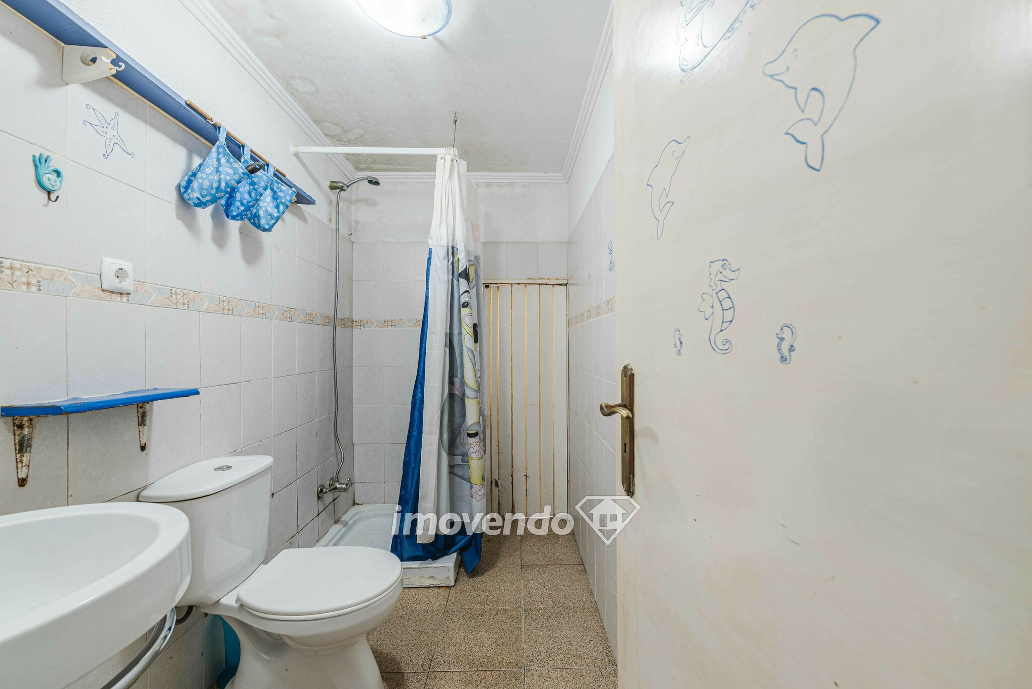 Moradia isolada T4+1 com garagem e jardim, em Albarraque, Sintra