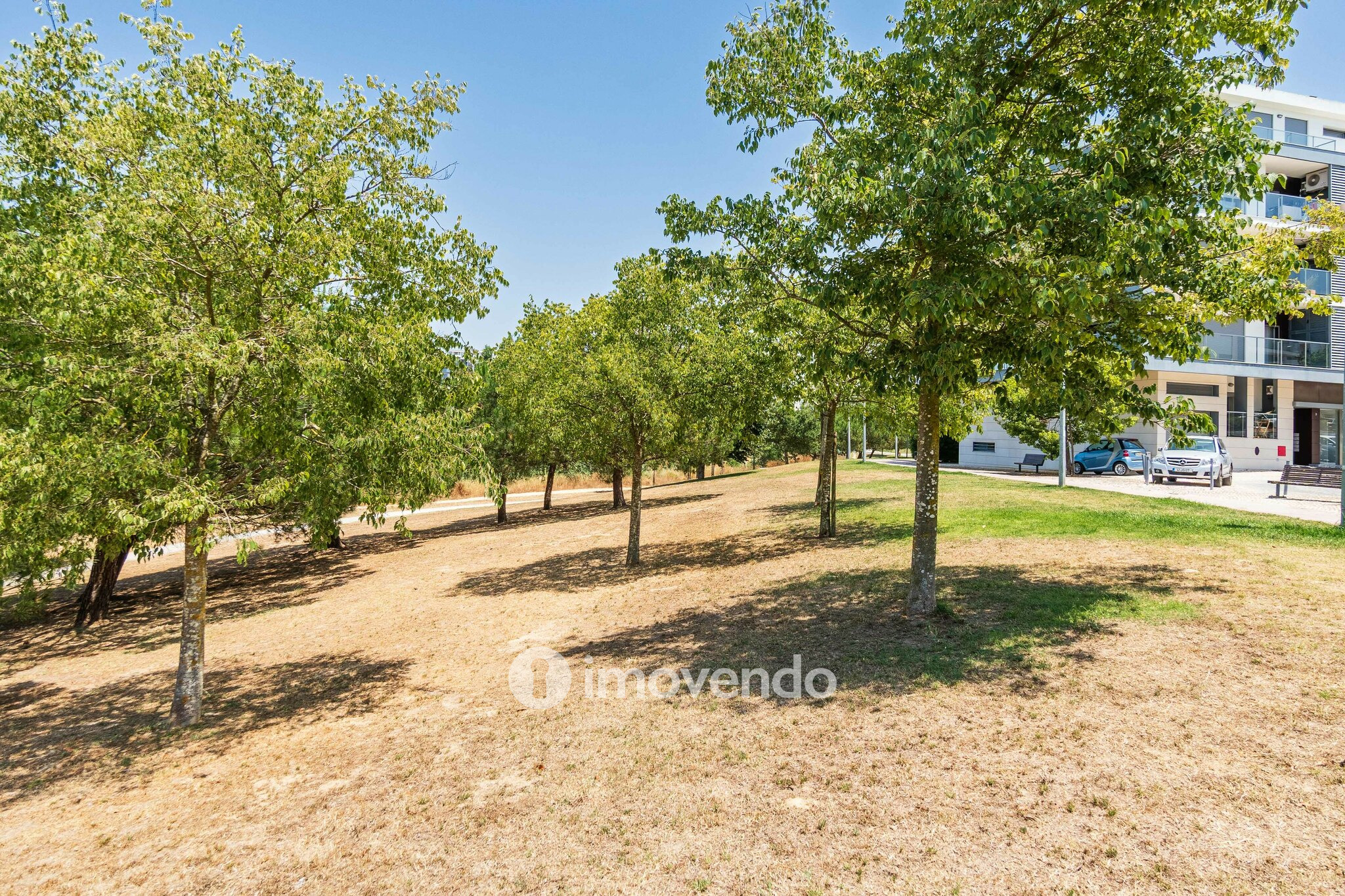 Apartamento T2+1 moderno, próximo da praia, na Charneca da Caparica