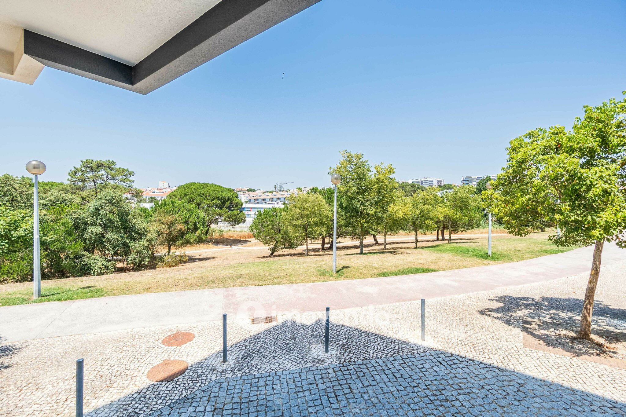 Apartamento T2+1 moderno, próximo da praia, na Charneca da Caparica