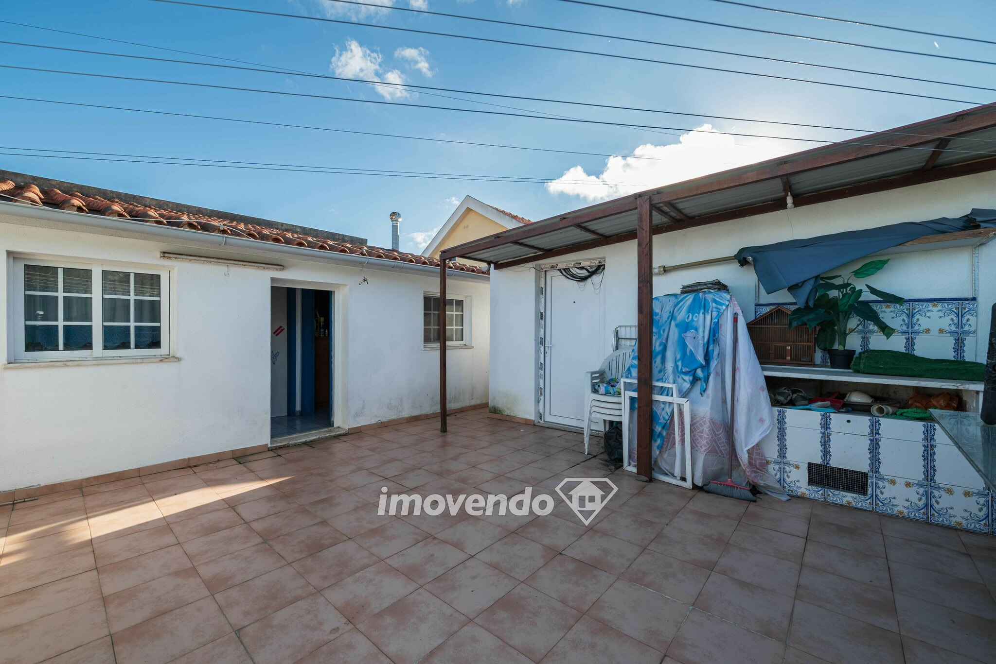 Moradia isolada T4+1 com garagem e jardim, em Albarraque, Sintra