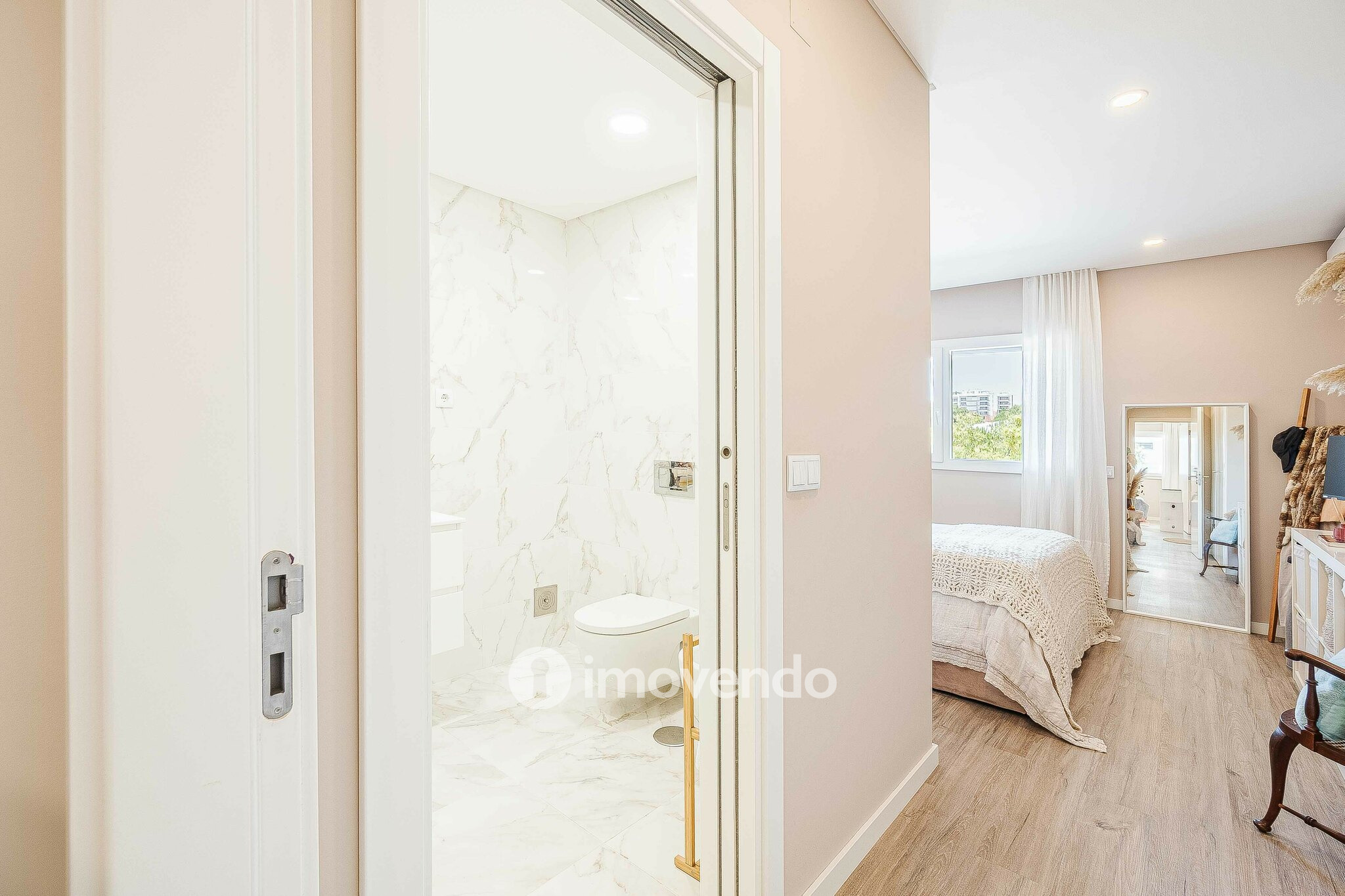 Apartamento T2+1 moderno, próximo da praia, na Charneca da Caparica