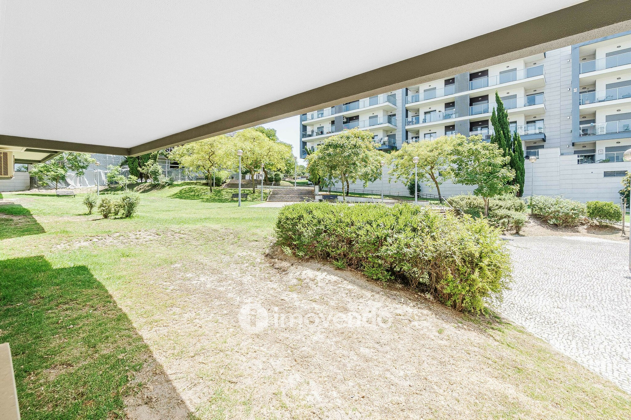 Apartamento T2+1 moderno, próximo da praia, na Charneca da Caparica