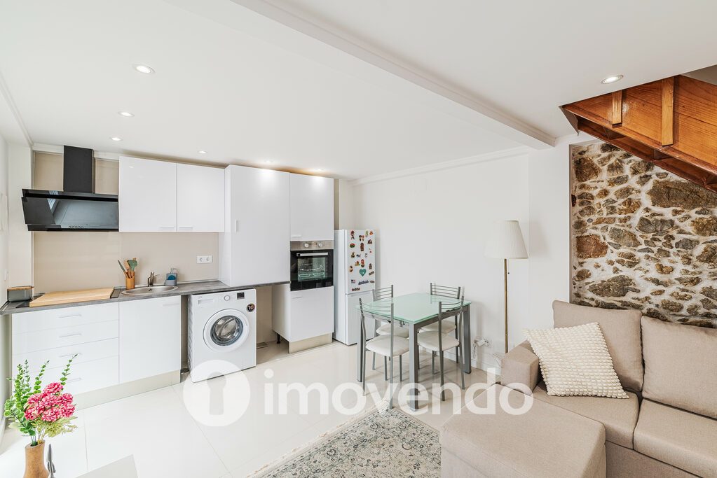 Moradia T2 em Loures, Lisboa com 51 m<sup>2</sup> por 240.000