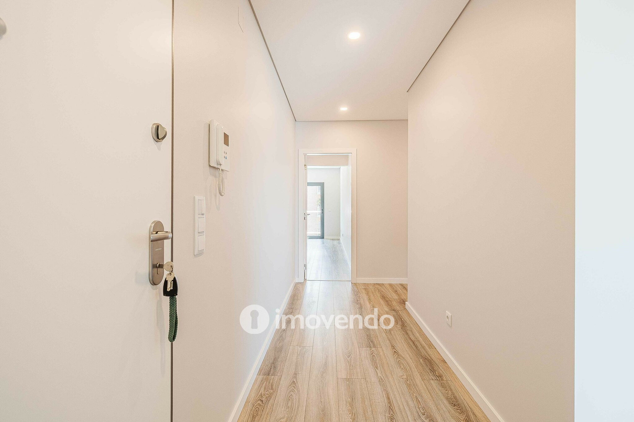 Apartamento T3 exclusivo, com cozinha equipada e garagem, no Montijo