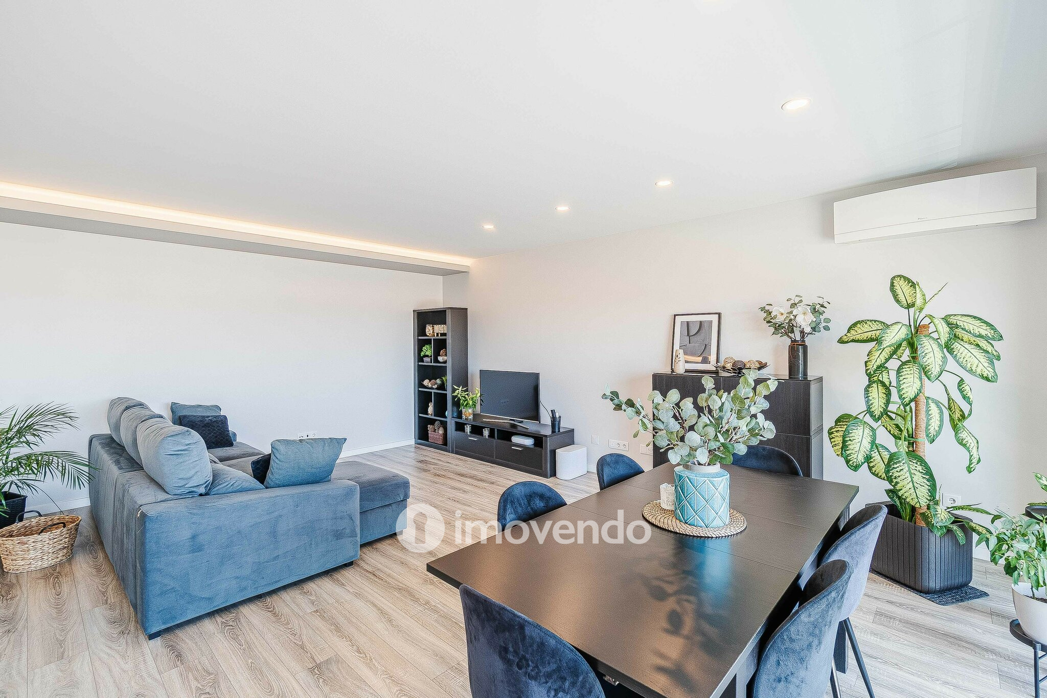 Apartamento T3 exclusivo, com cozinha equipada e garagem, no Montijo