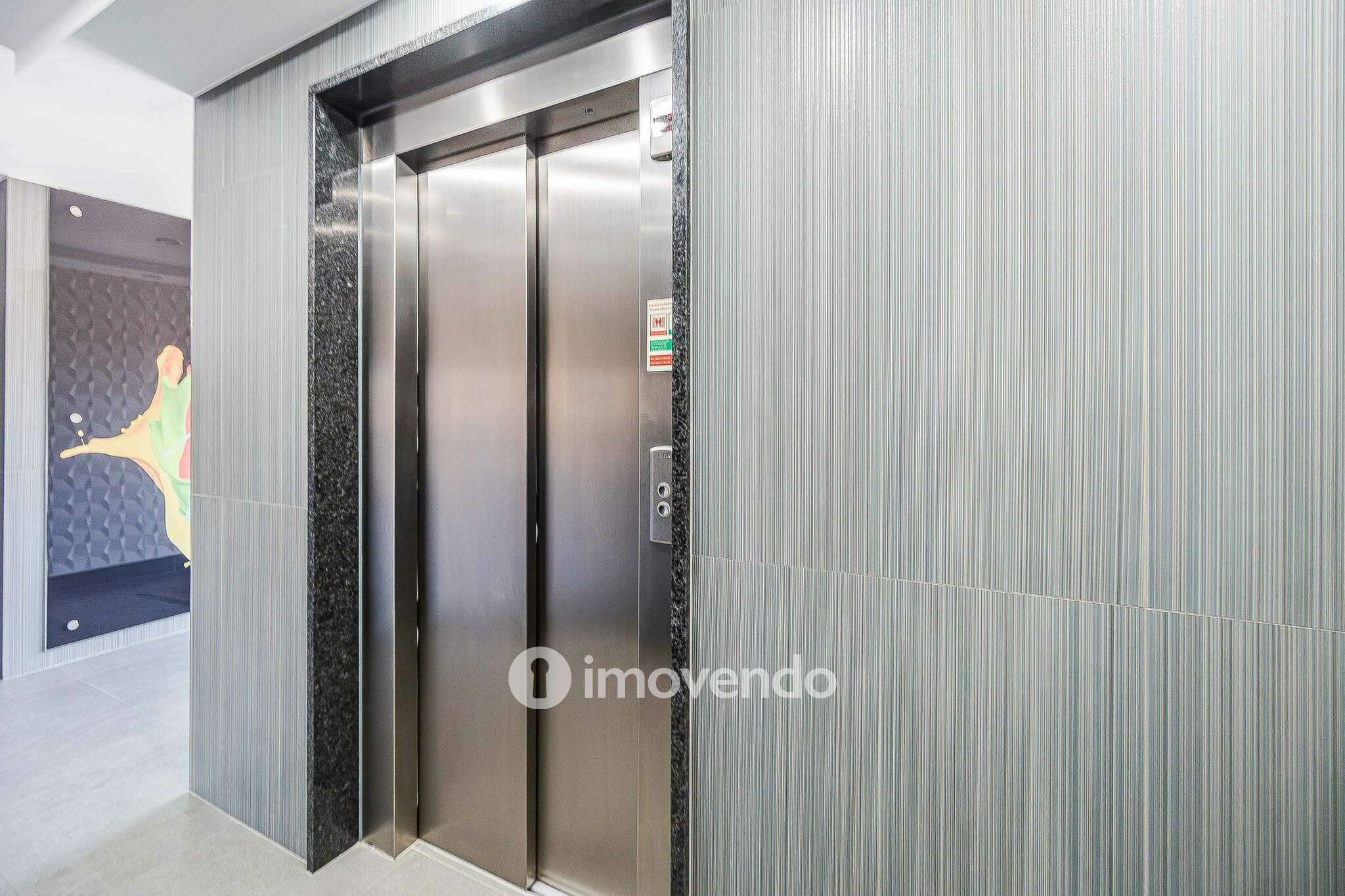 Apartamento T3 exclusivo, com cozinha equipada e garagem, no Montijo