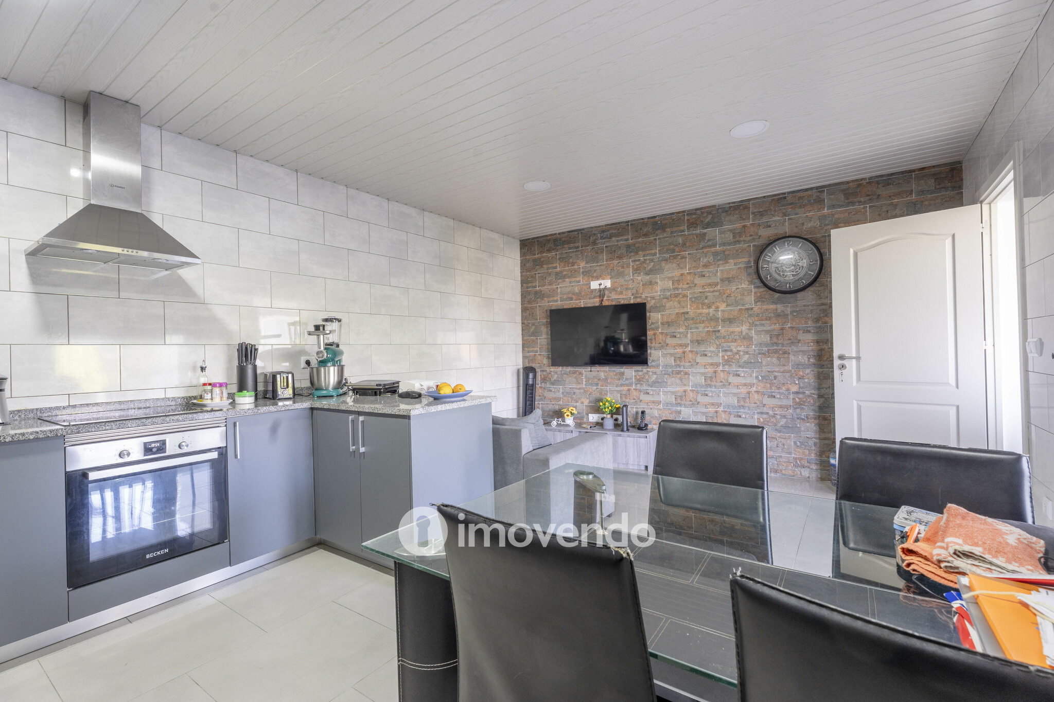 Moradia isolada T4, com terreno de 1.464m², no Travassô, Aveiro
