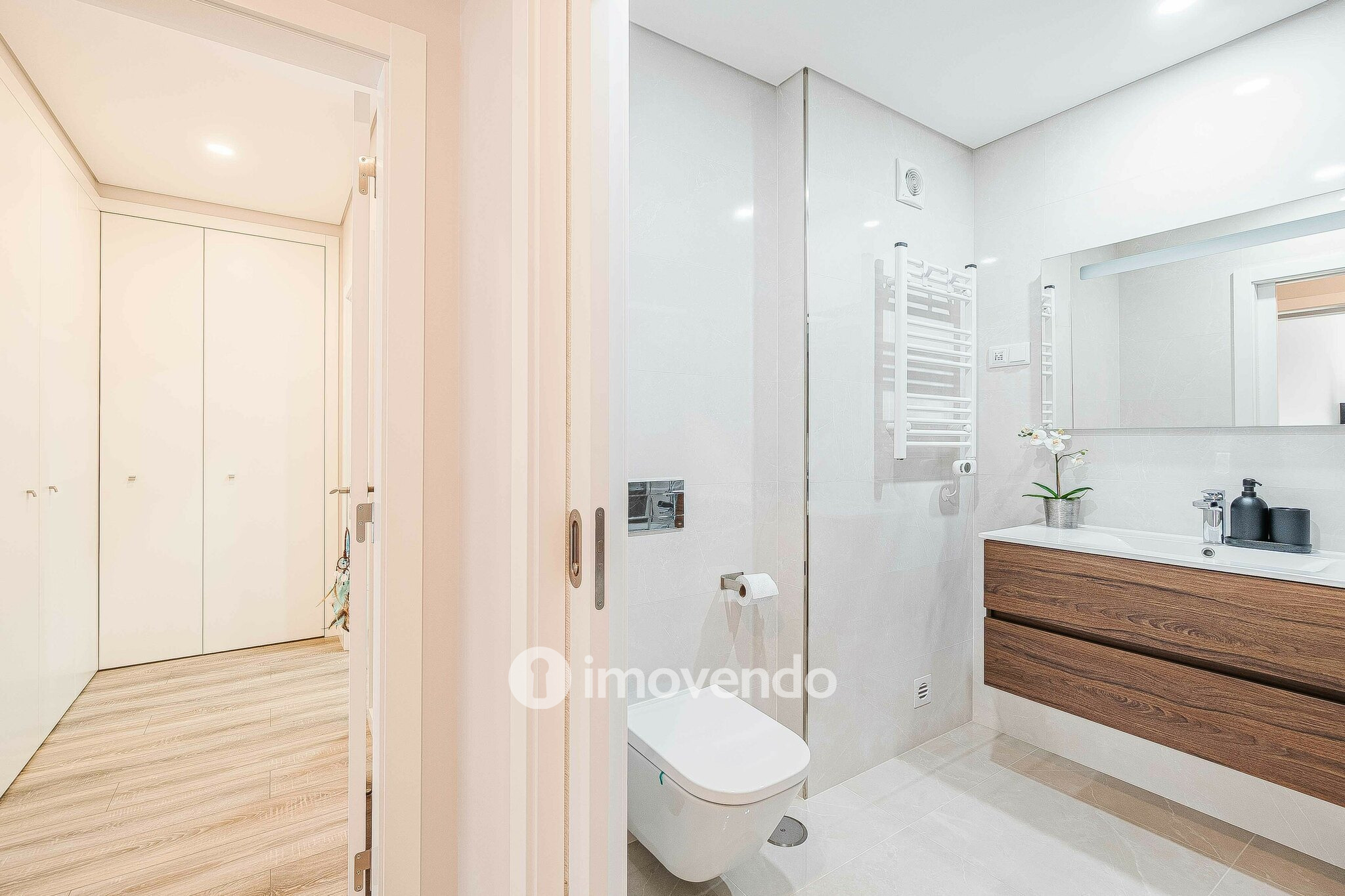 Apartamento T3 exclusivo, com cozinha equipada e garagem, no Montijo