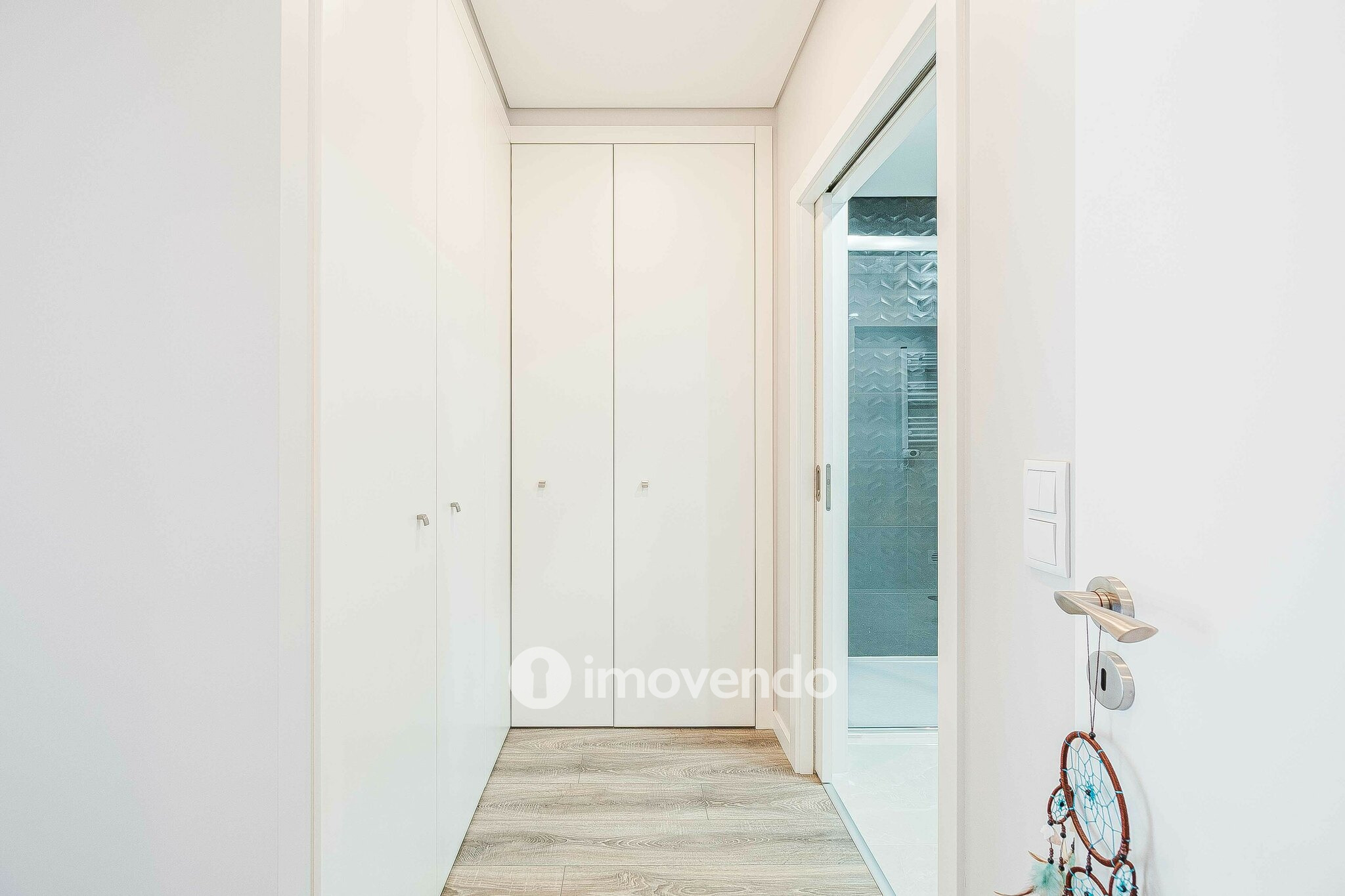Apartamento T3 exclusivo, com cozinha equipada e garagem, no Montijo