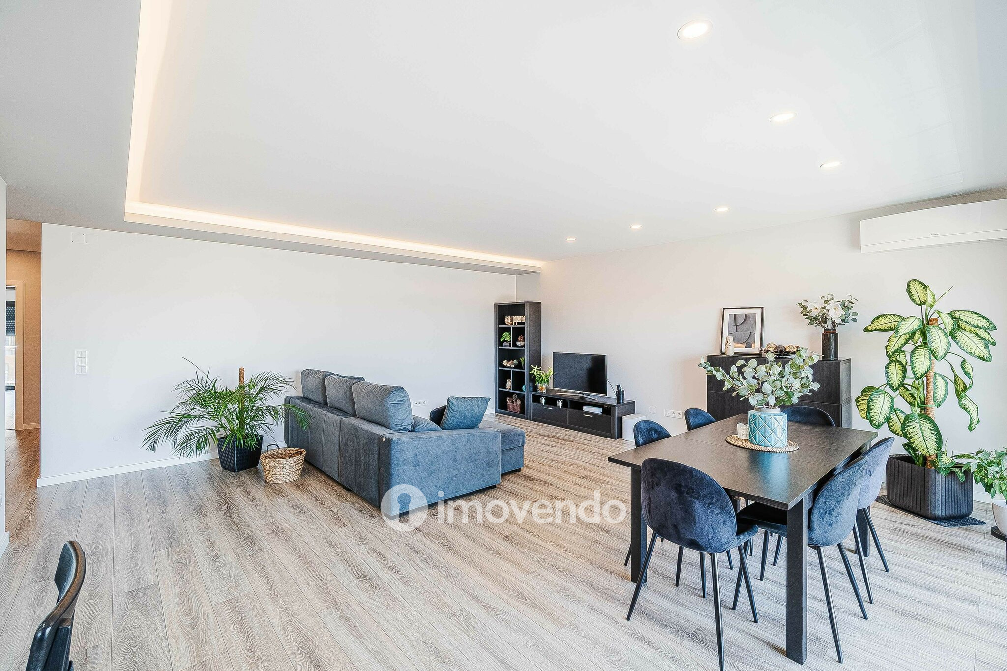 Apartamento T3 exclusivo, com cozinha equipada e garagem, no Montijo