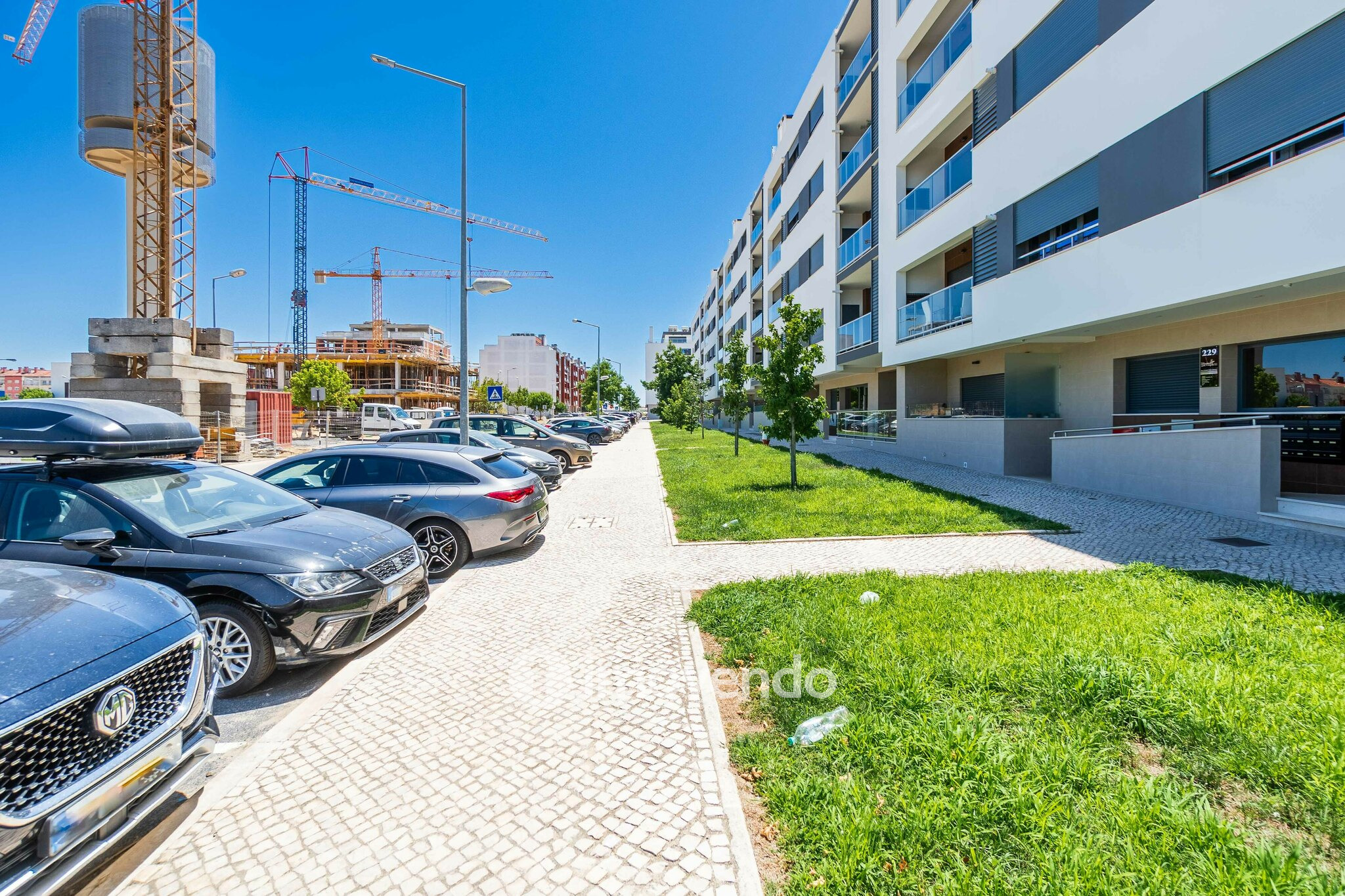 Apartamento T3 exclusivo, com cozinha equipada e garagem, no Montijo