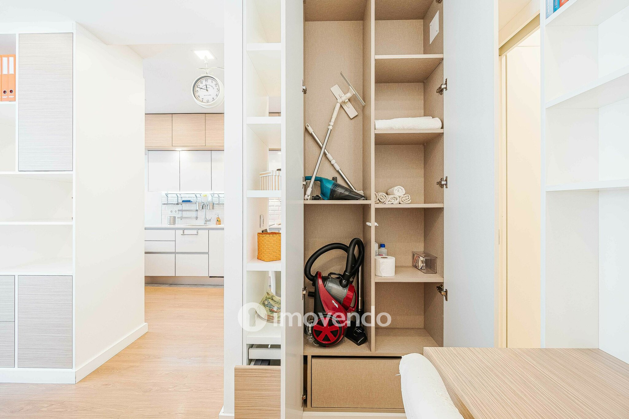 Apartamento T1, totalmente remodelado, na Venda Nova, Amadora