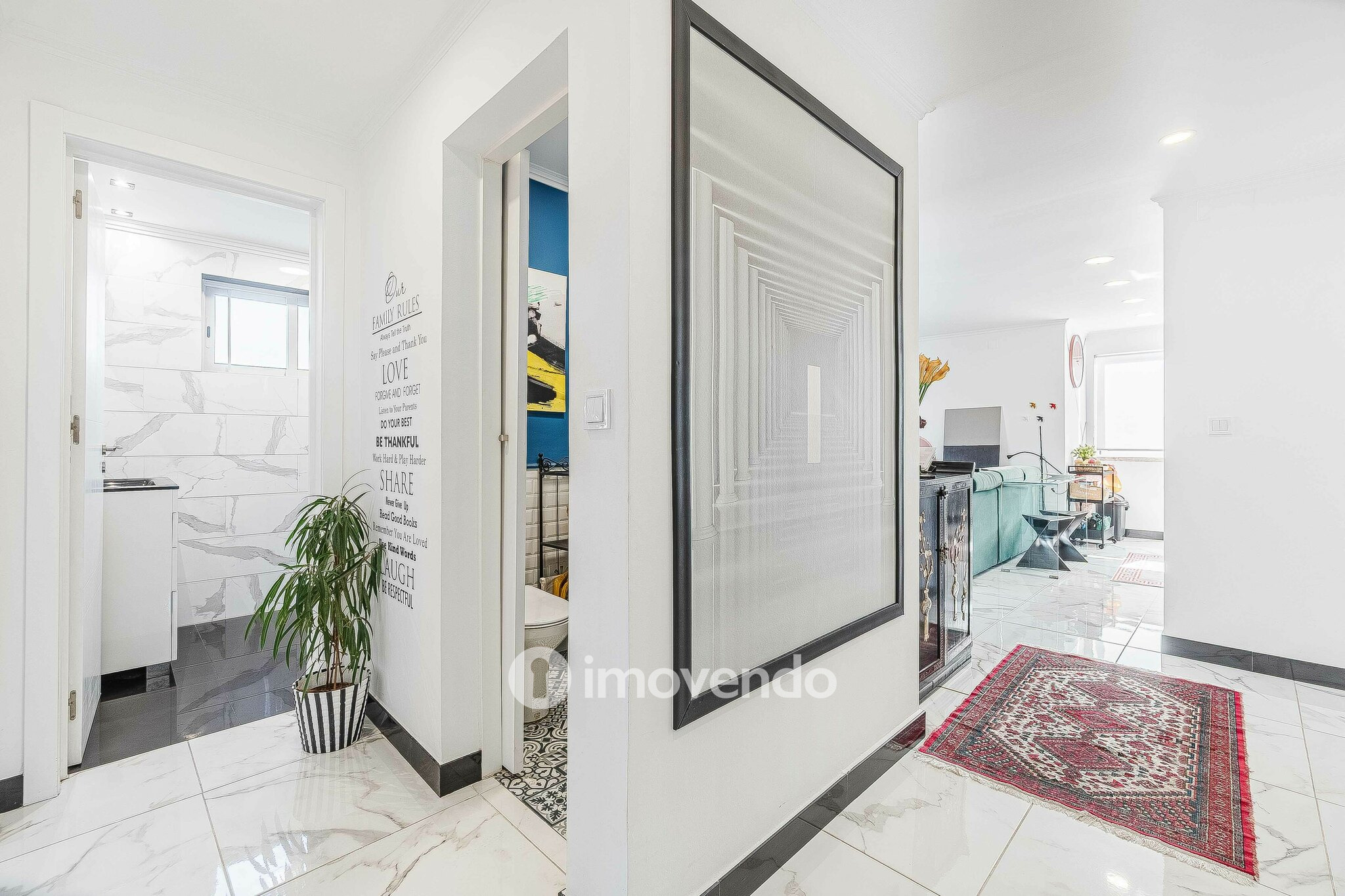 Apartamento T3 totalmente remodelado, com garagem, em Mem Martins