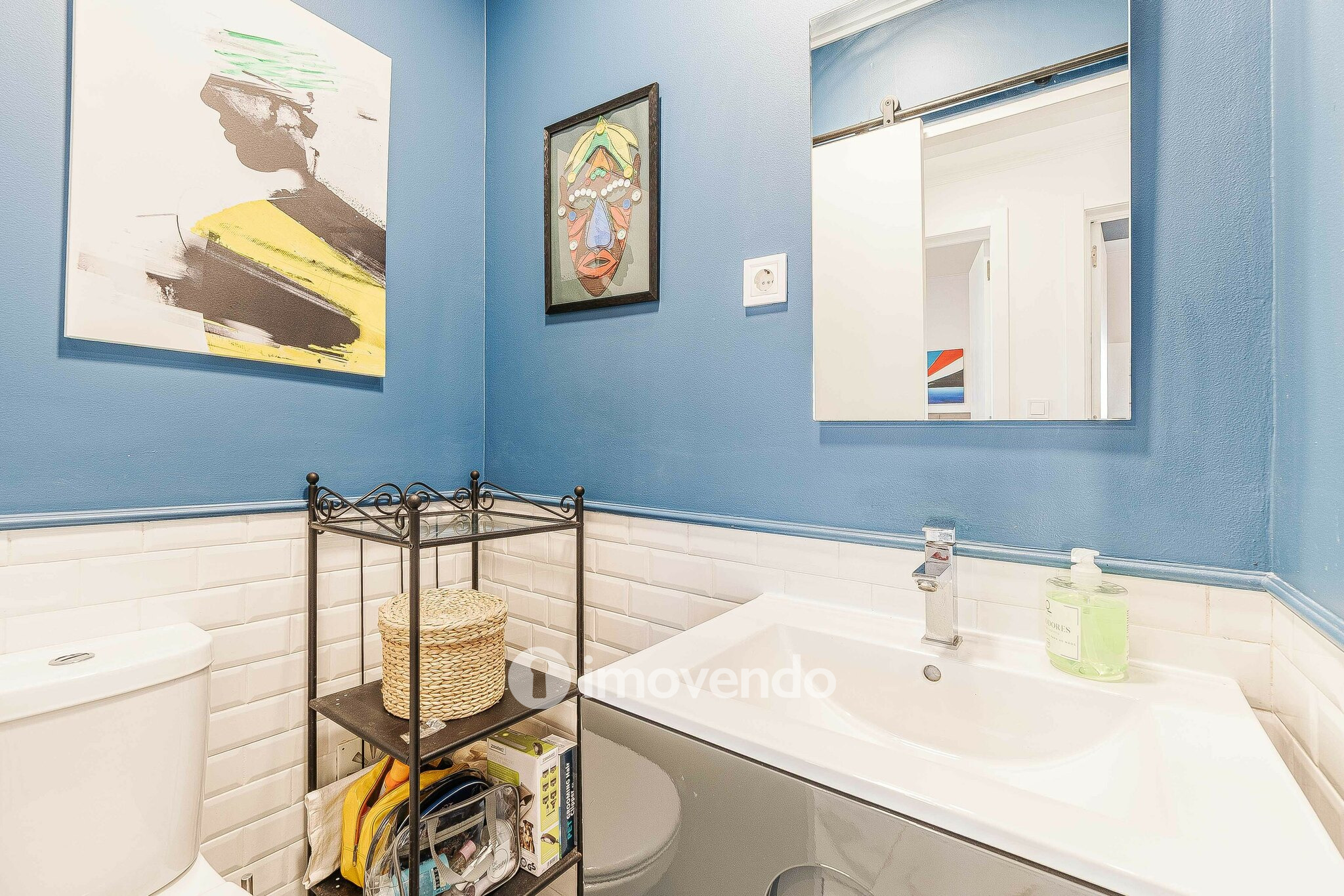 Apartamento T3 totalmente remodelado, com garagem, em Mem Martins