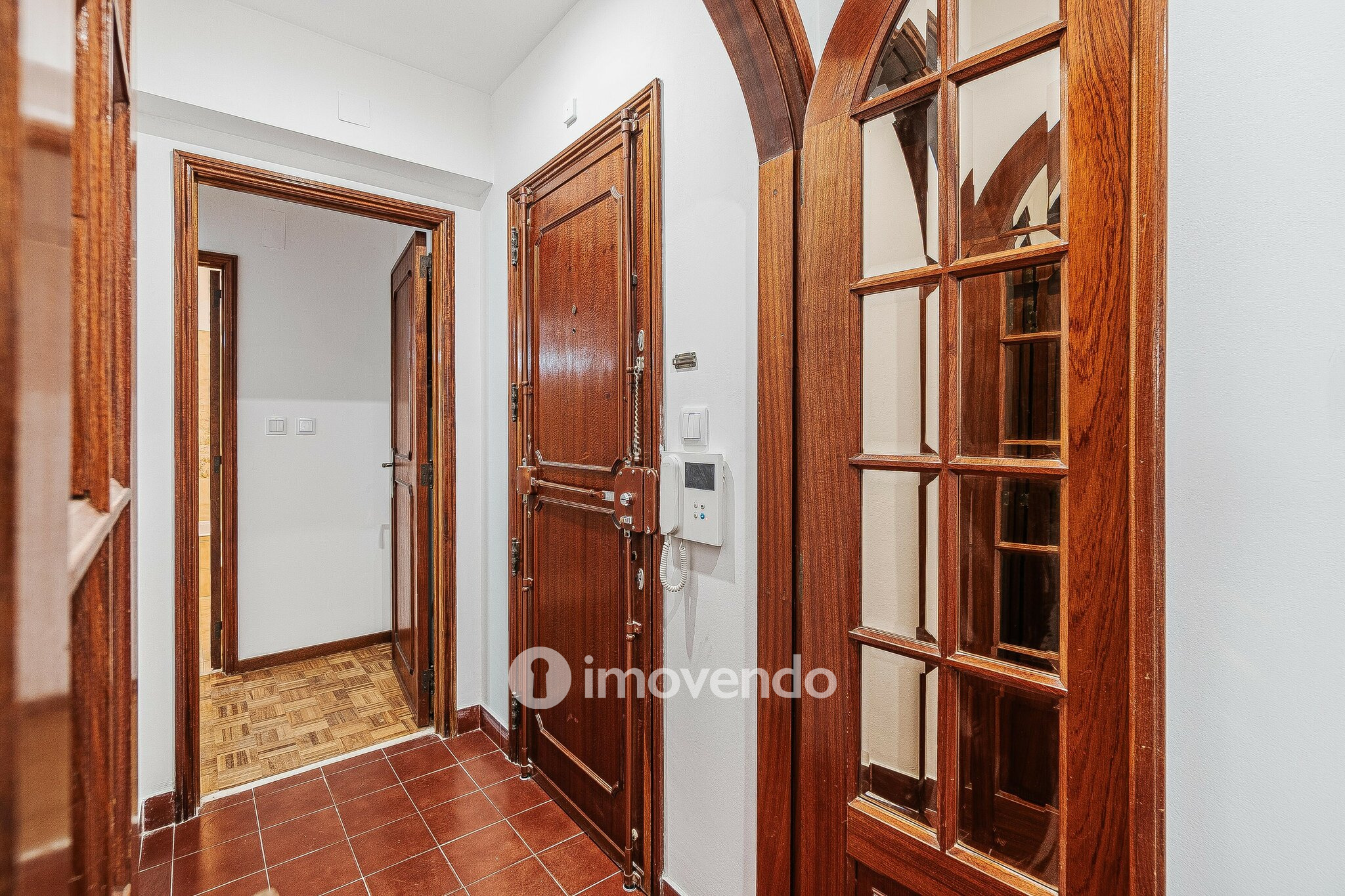 Apartamento T3 pronto a habitar, próximo da praia, em Alcabideche