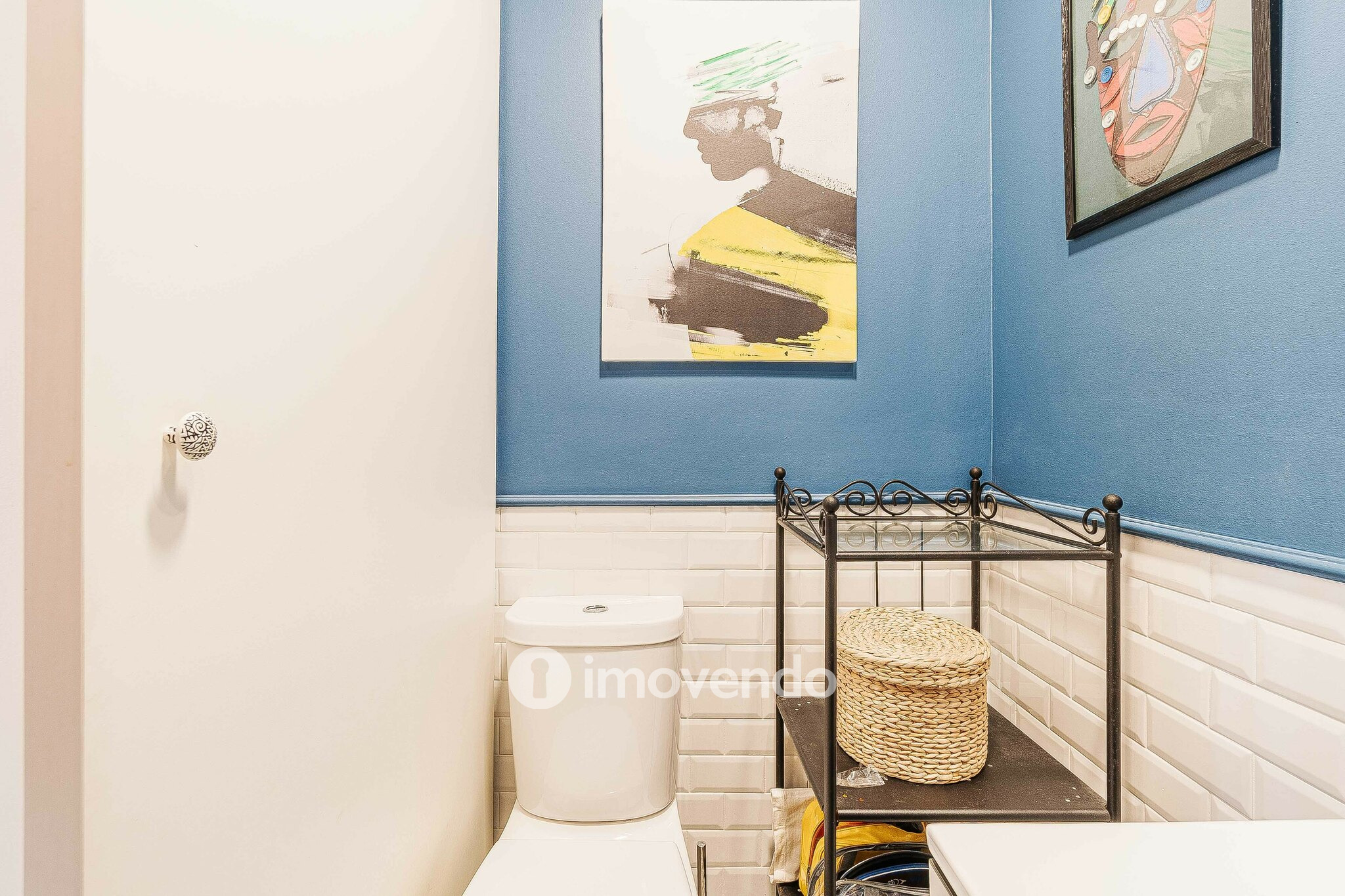 Apartamento T3 totalmente remodelado, com garagem, em Mem Martins