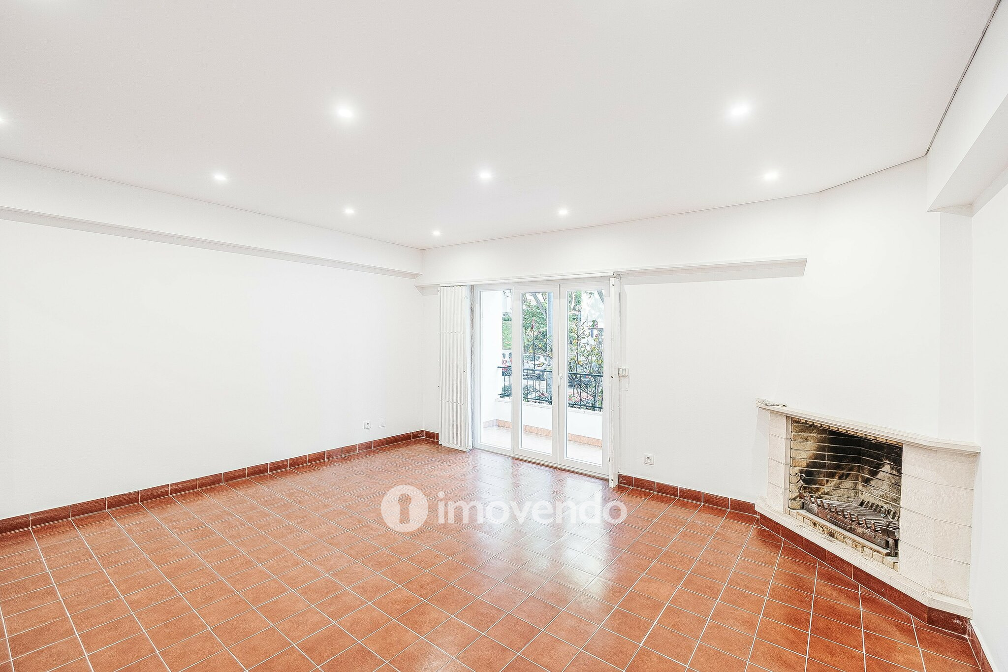 Apartamento T3 pronto a habitar, próximo da praia, em Alcabideche