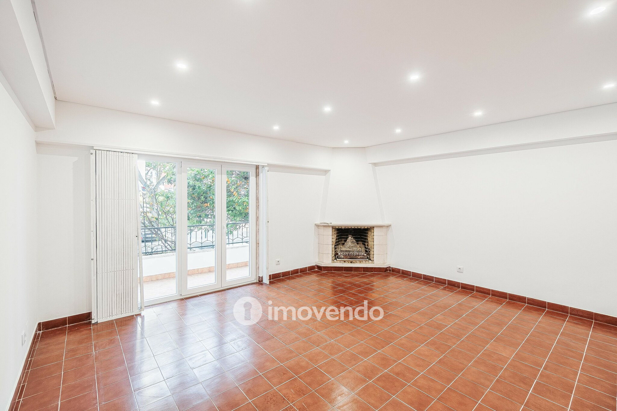 Apartamento T3 pronto a habitar, próximo da praia, em Alcabideche