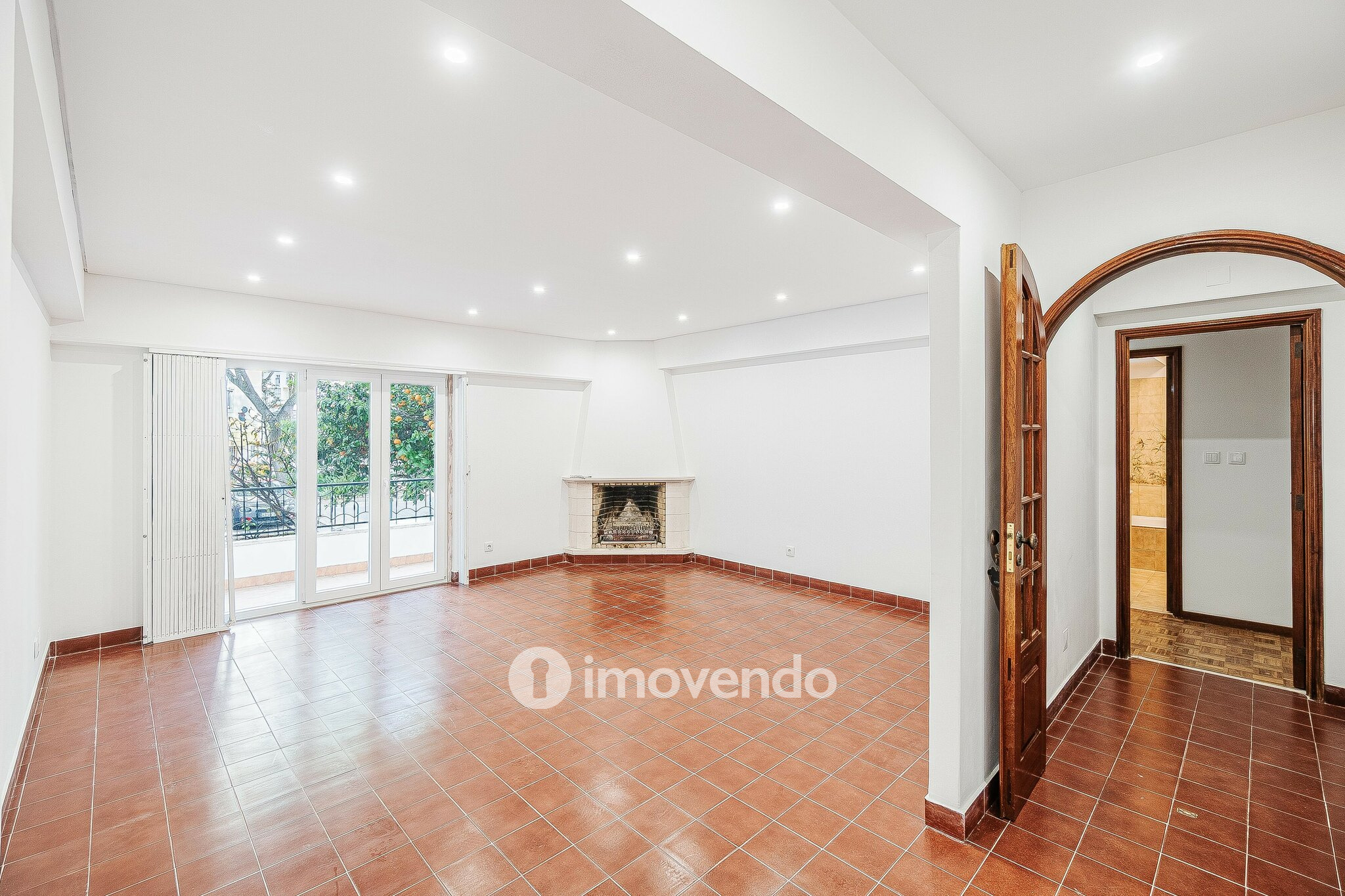 Apartamento T3 pronto a habitar, próximo da praia, em Alcabideche