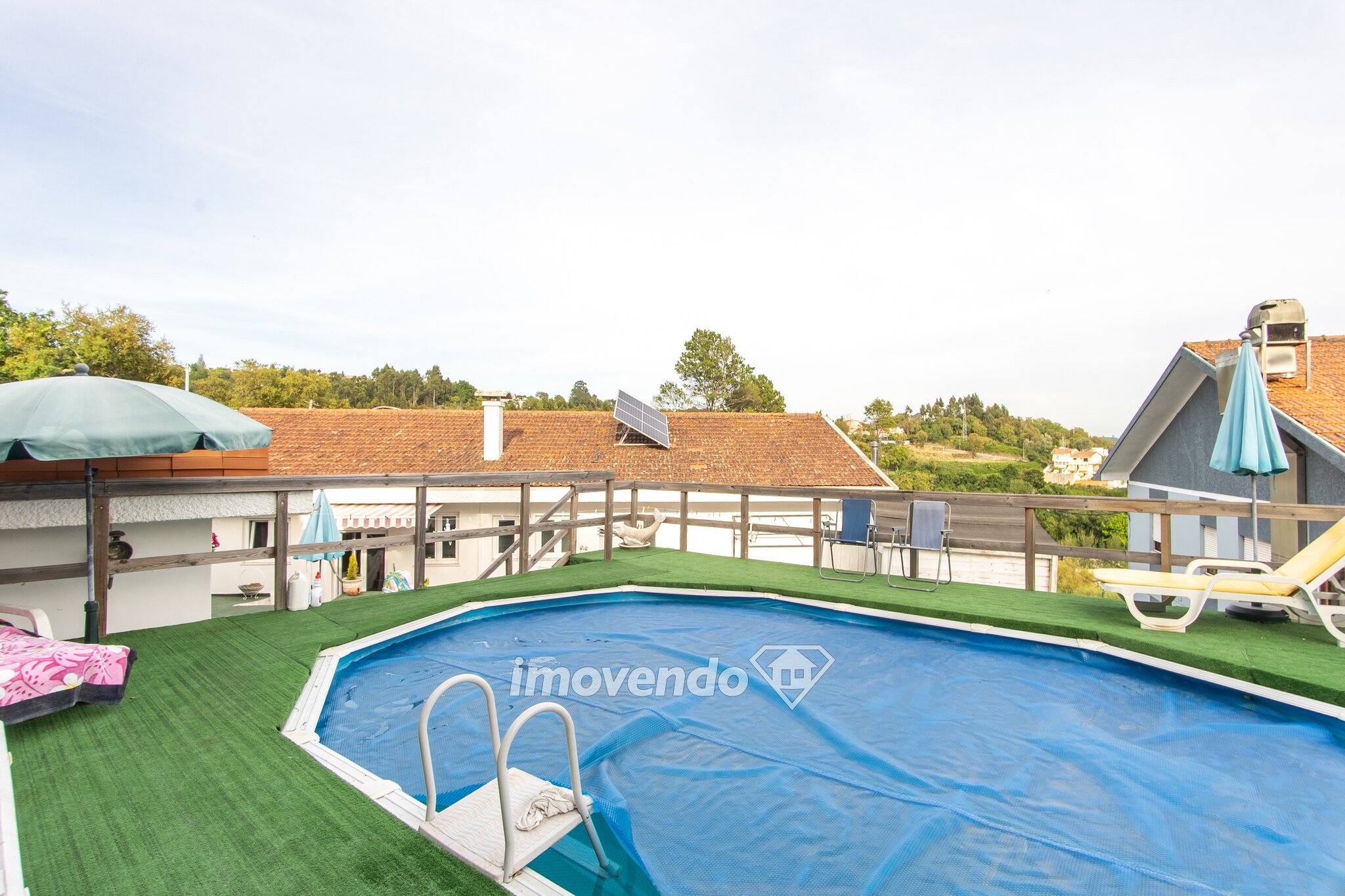 Moradia isolada T4, com piscina, quintal e vistas Rio, em Gondomar