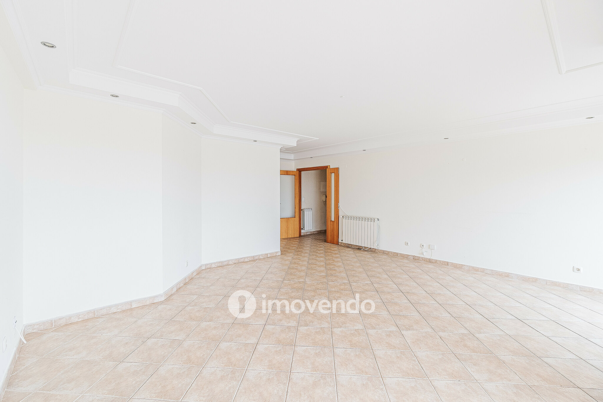 Apartamento T2, com estacionamento e terraço de 99m², em Algueirão
